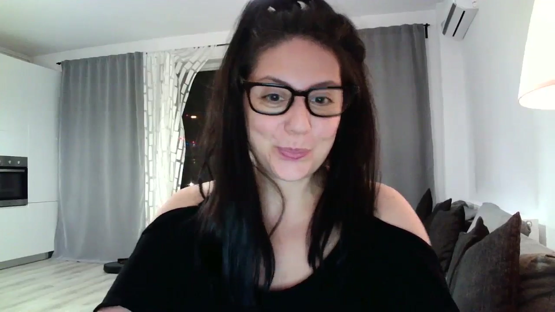 Gallery image thumbnail from SILKYWOMAN's myfreecams stream on, 08/19/2023, 20:10 image 4 of 20