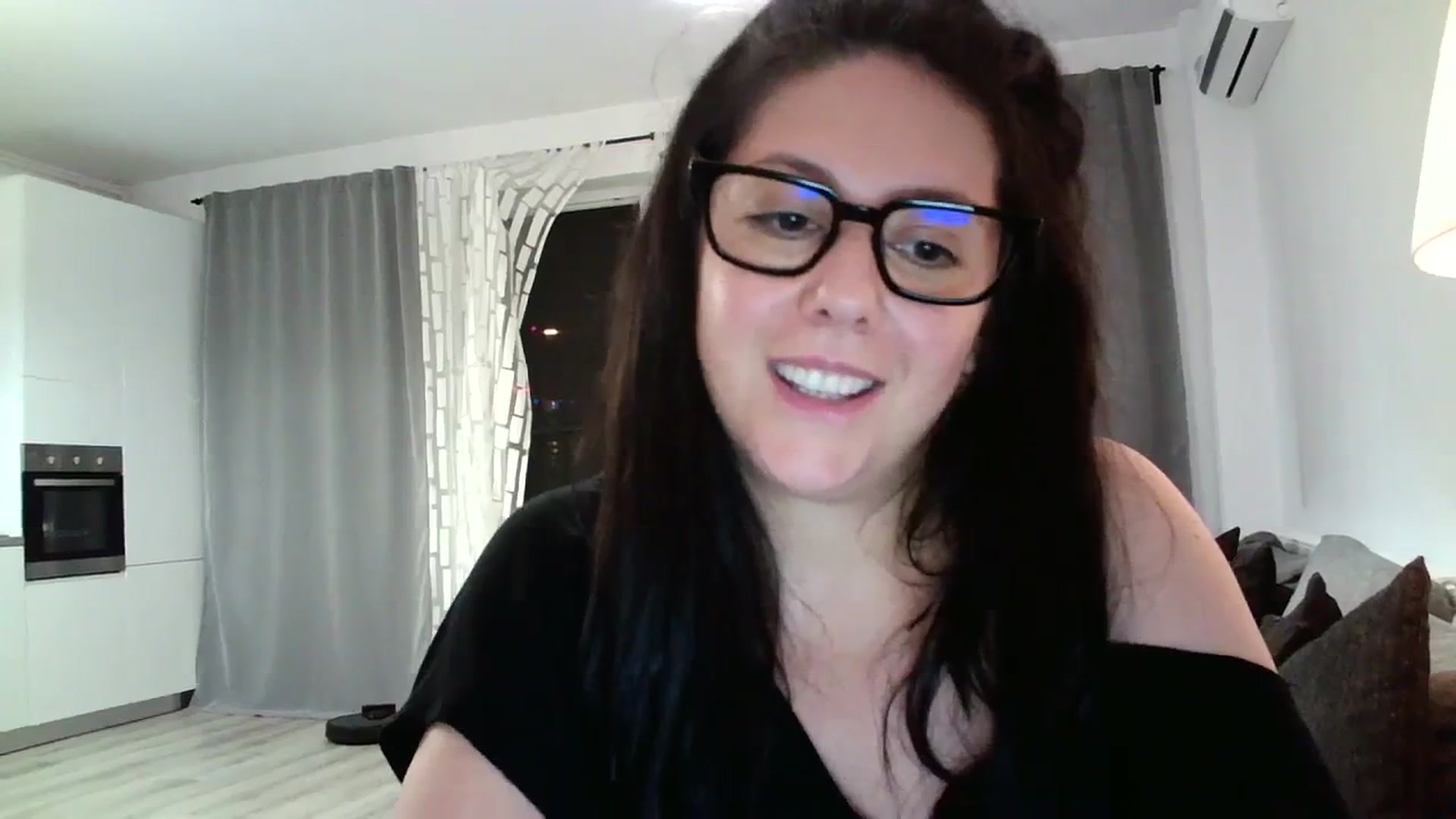 Gallery image thumbnail from SILKYWOMAN's myfreecams stream on, 08/19/2023, 20:10 image 18 of 20