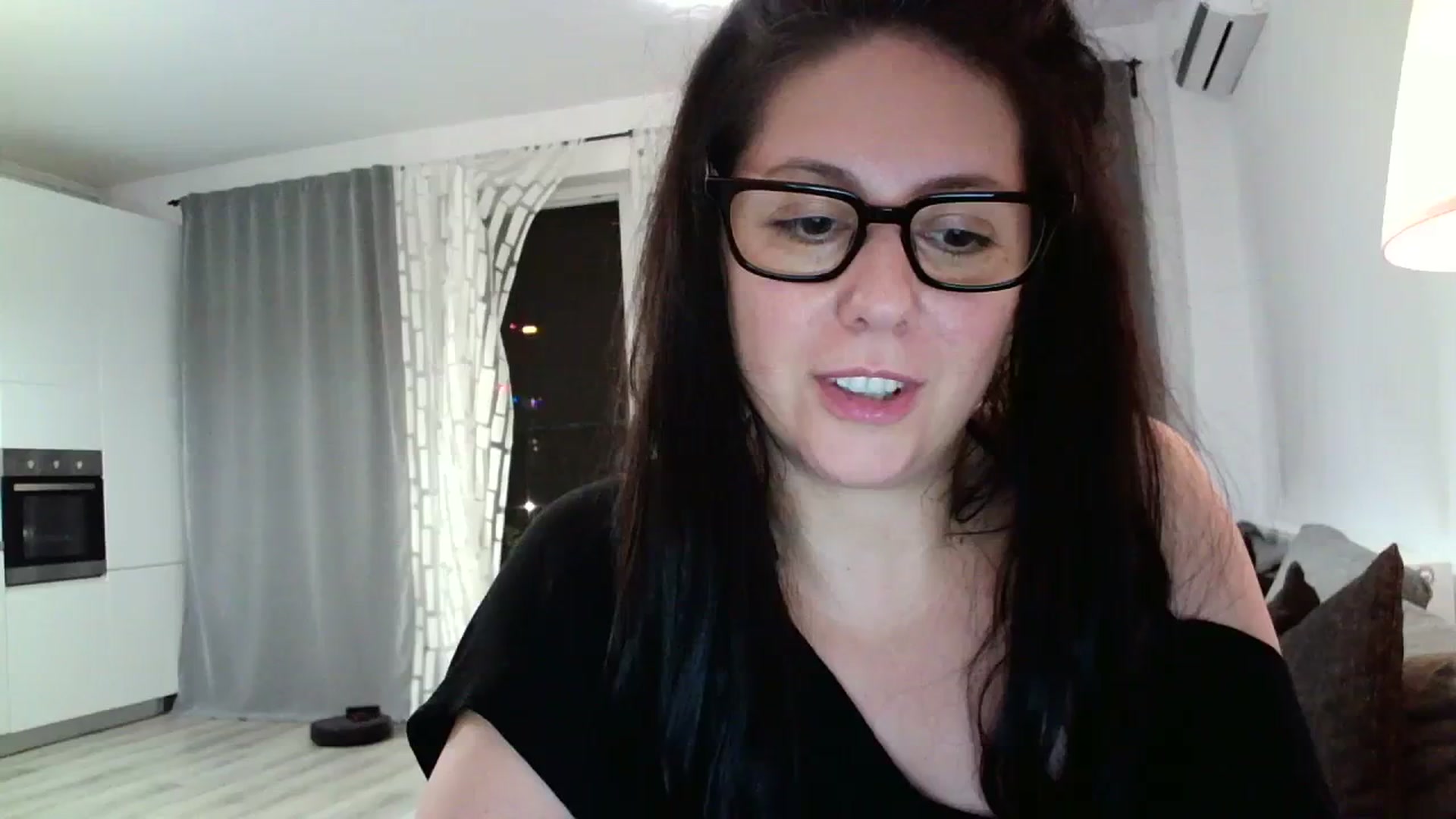 Gallery image thumbnail from SILKYWOMAN's myfreecams stream on, 08/19/2023, 20:10 image 16 of 20