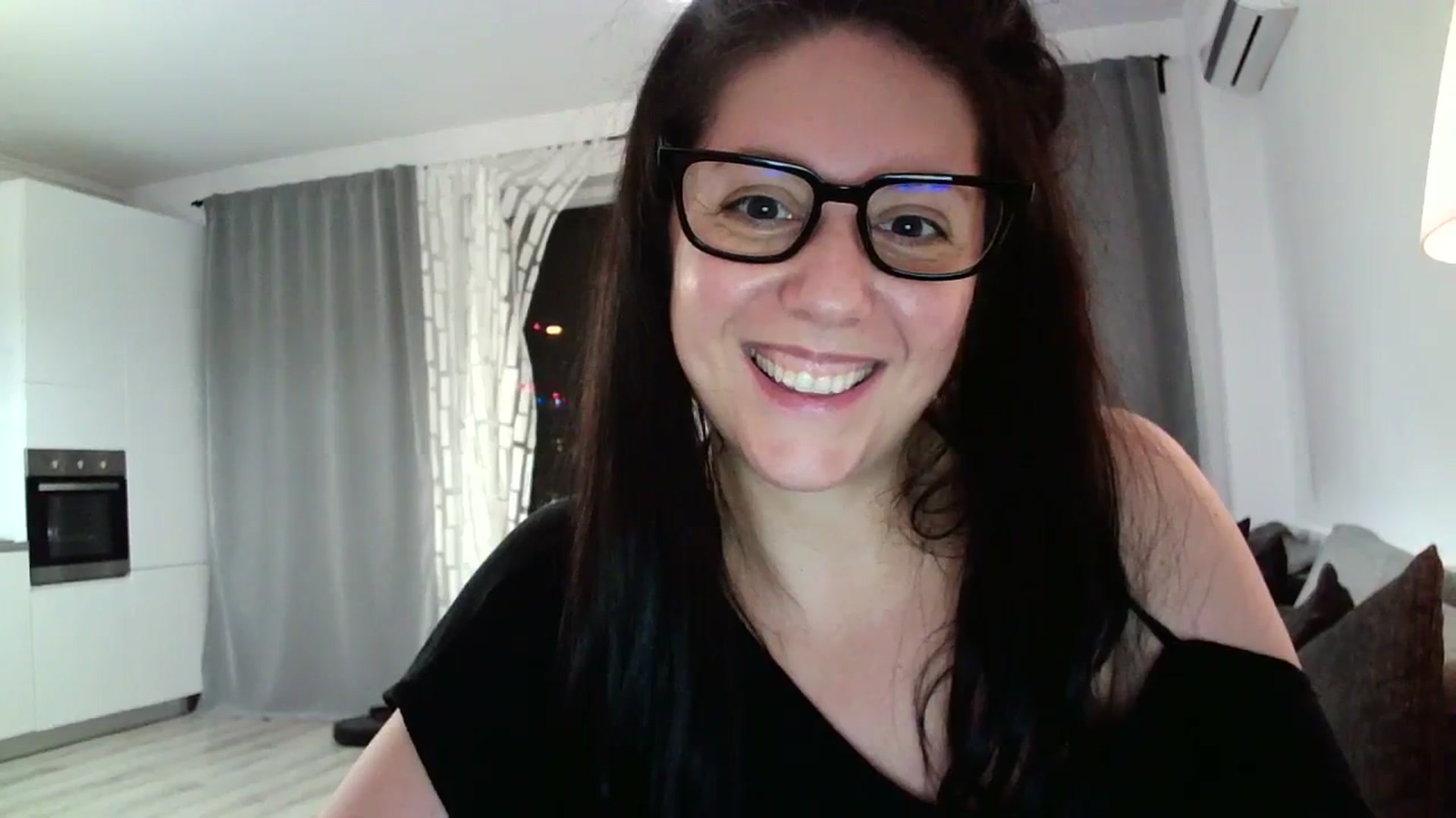Gallery image thumbnail from SILKYWOMAN's myfreecams stream on, 08/19/2023, 20:10 image 17 of 20