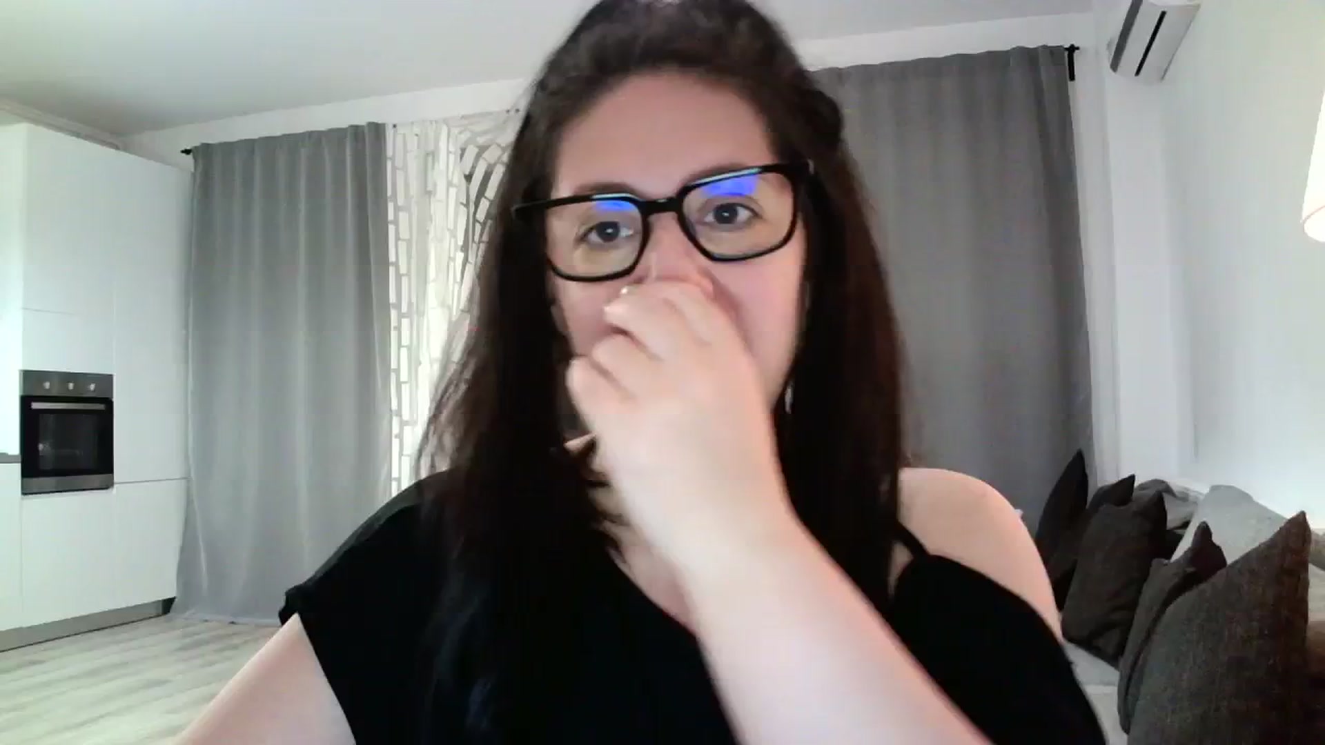 Gallery image thumbnail from SILKYWOMAN's myfreecams stream on, 08/19/2023, 20:10 image 1 of 20
