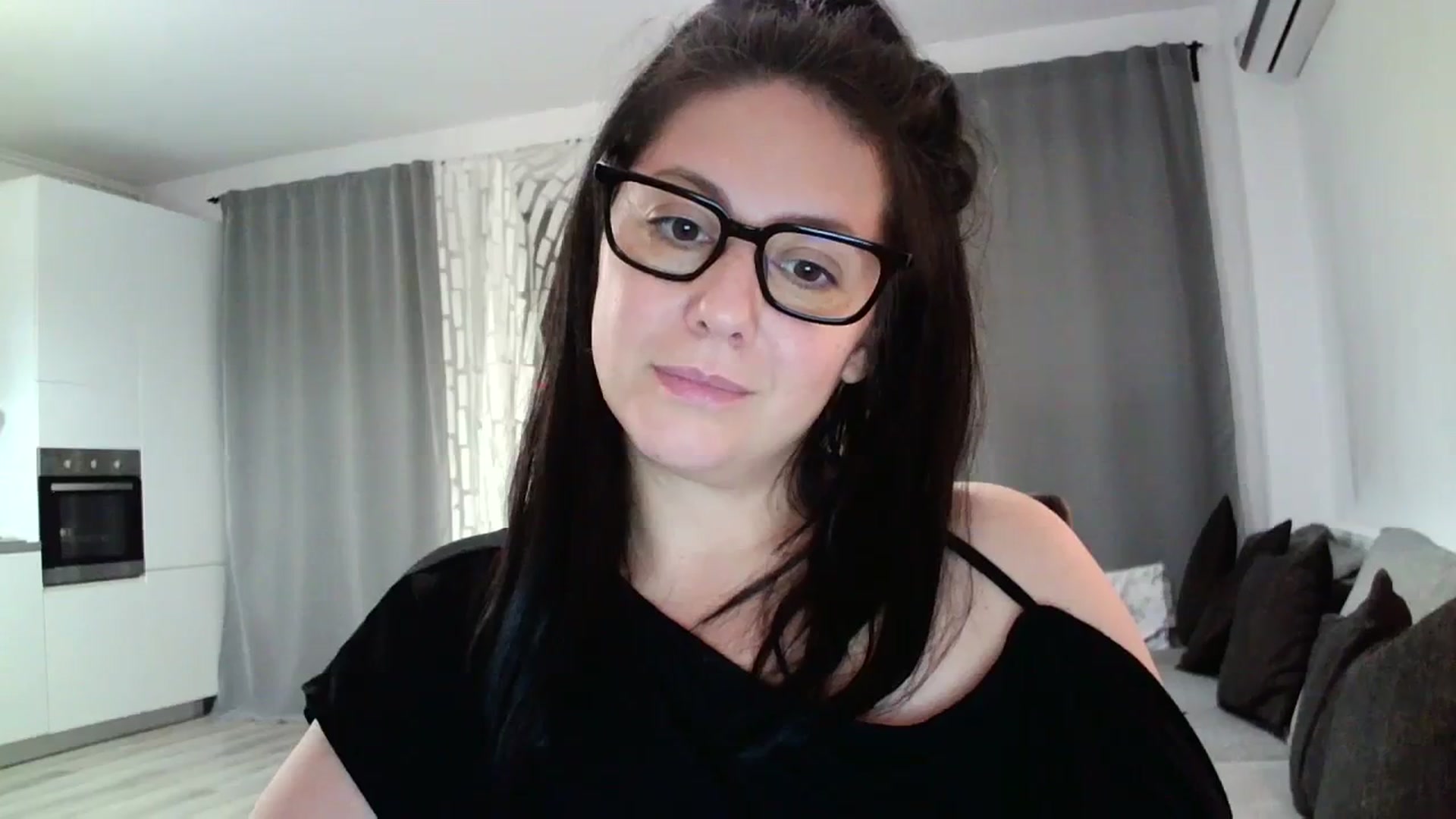 Gallery image thumbnail from SILKYWOMAN's myfreecams stream on, 08/19/2023, 20:10 image 11 of 20