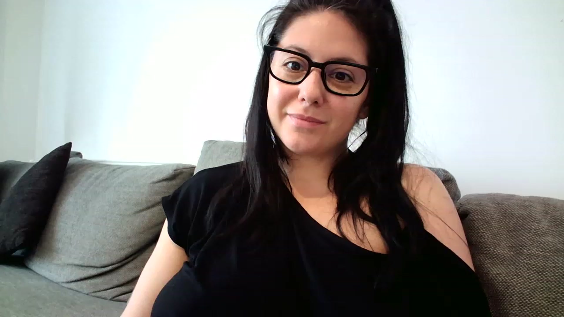 Gallery image thumbnail from SILKYWOMAN's myfreecams stream on, 08/20/2023, 12:10 image 12 of 20