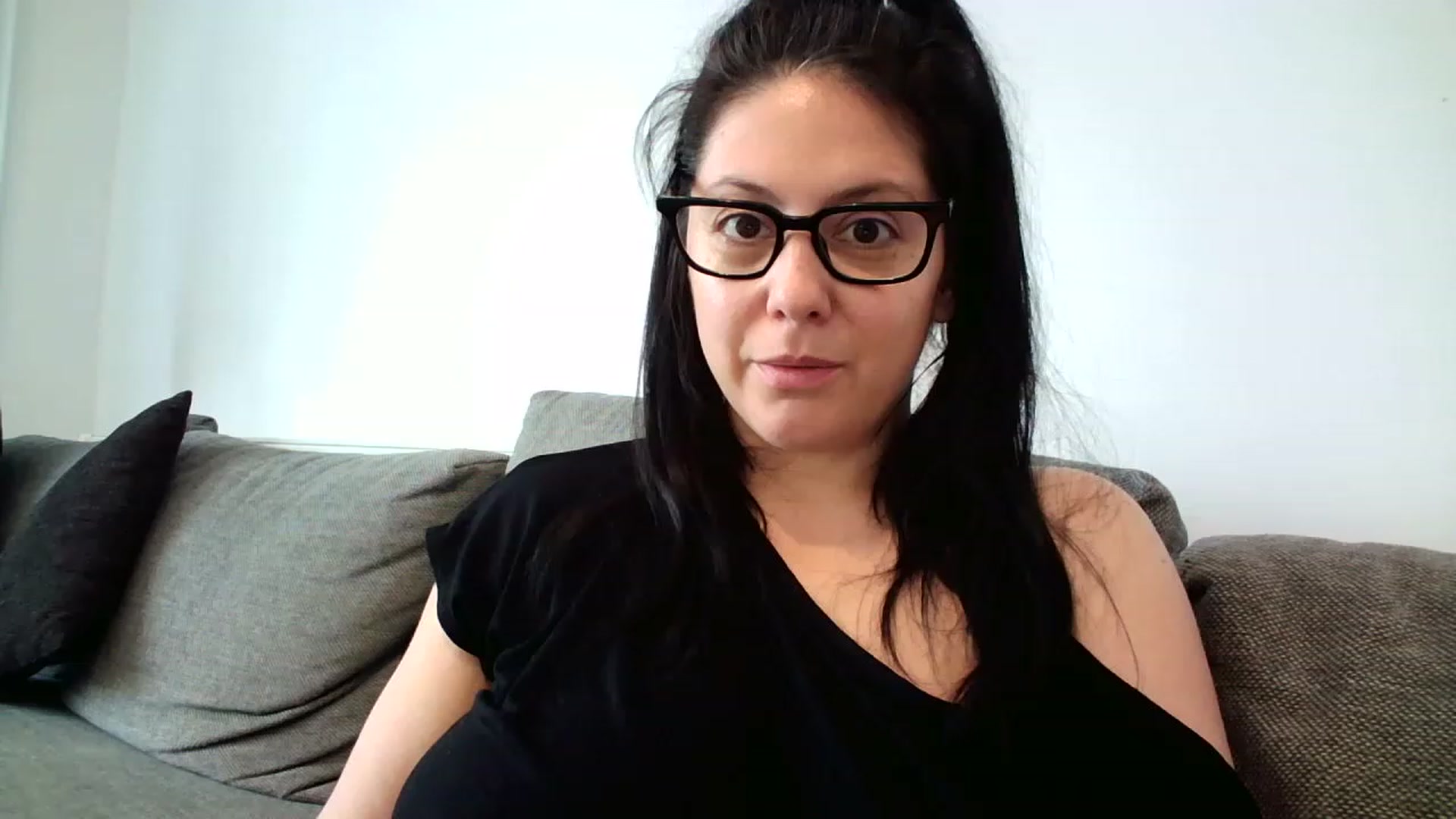 Gallery image thumbnail from SILKYWOMAN's myfreecams stream on, 08/20/2023, 12:10 image 17 of 20