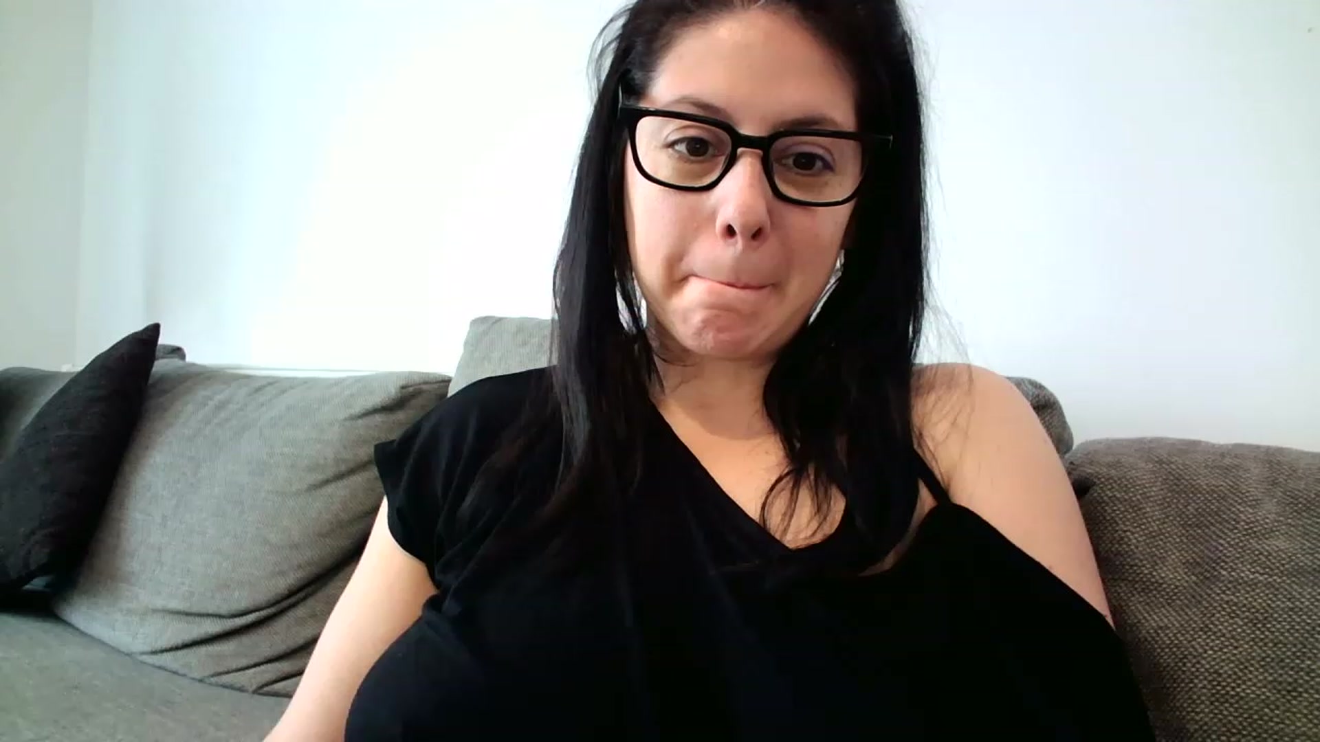 Gallery image thumbnail from SILKYWOMAN's myfreecams stream on, 08/20/2023, 12:10 image 2 of 20