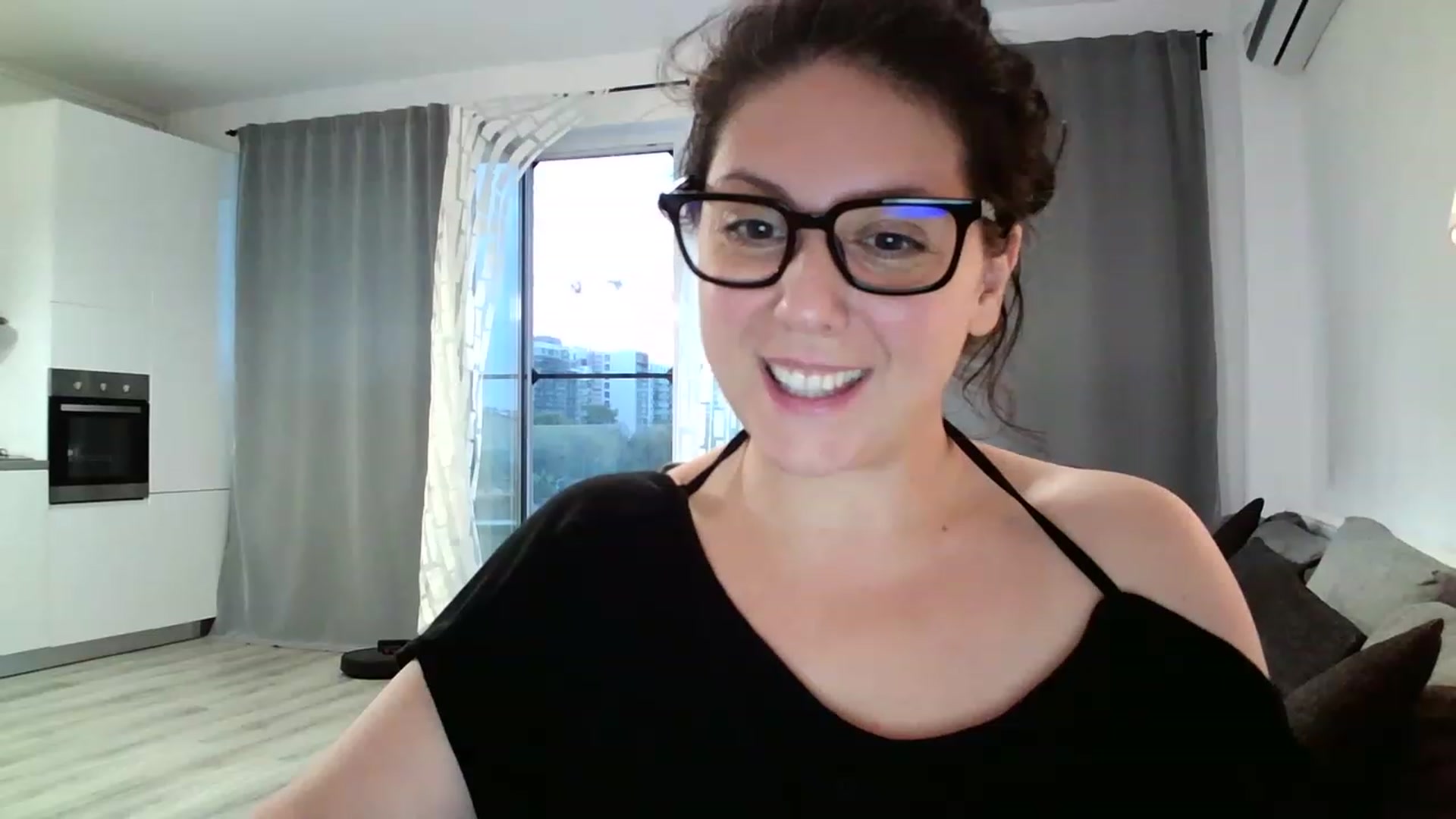 Gallery image thumbnail from SILKYWOMAN's myfreecams stream on, 08/20/2023, 17:40 image 5 of 20