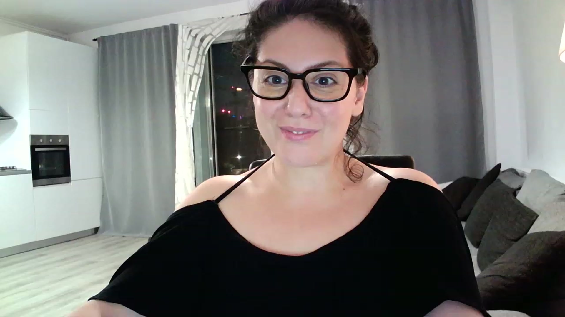 Gallery image thumbnail from SILKYWOMAN's myfreecams stream on, 08/20/2023, 18:47 image 2 of 20