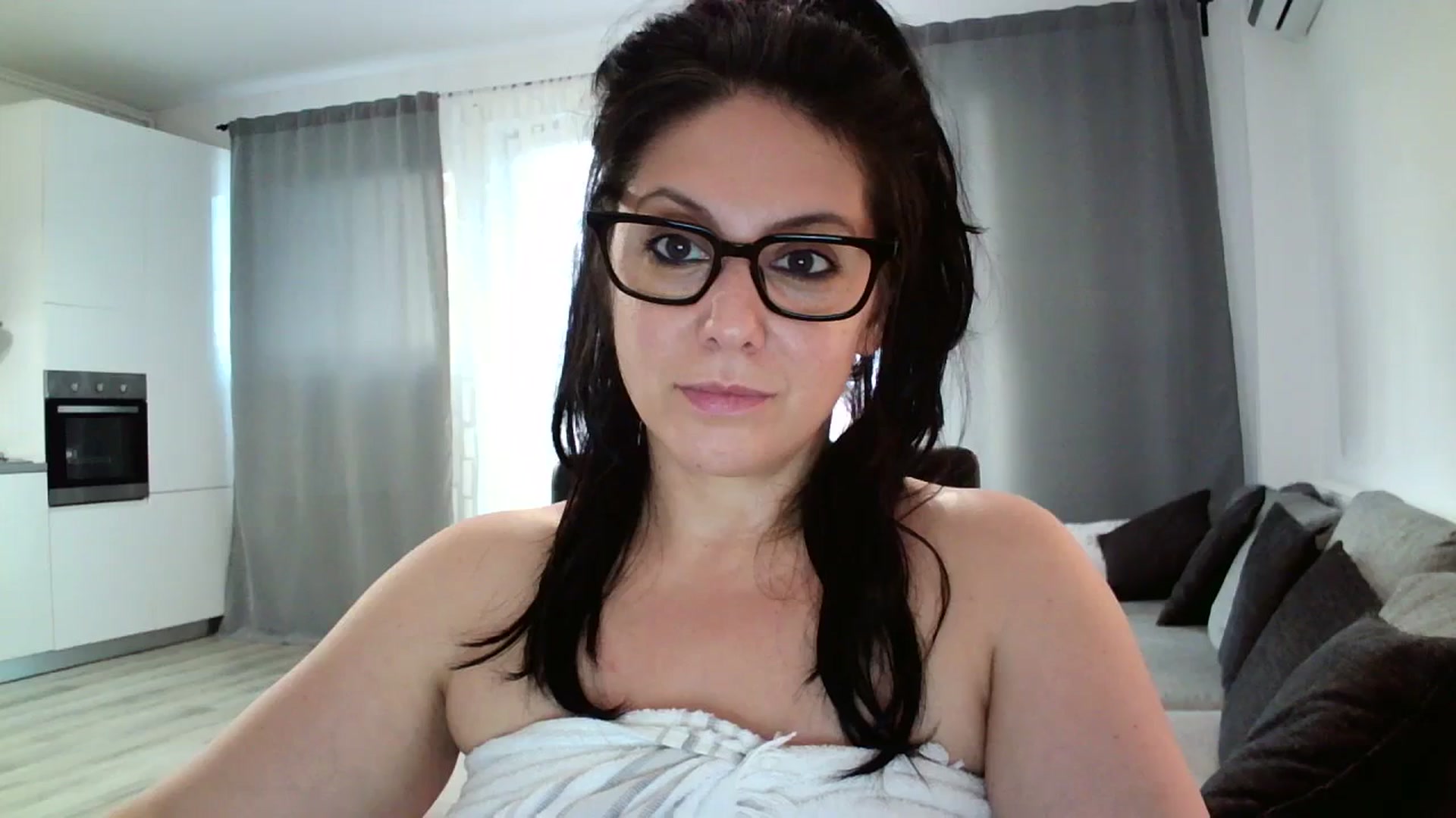 Gallery image thumbnail from SILKYWOMAN's myfreecams stream on, 08/24/2023, 17:39 image 4 of 20