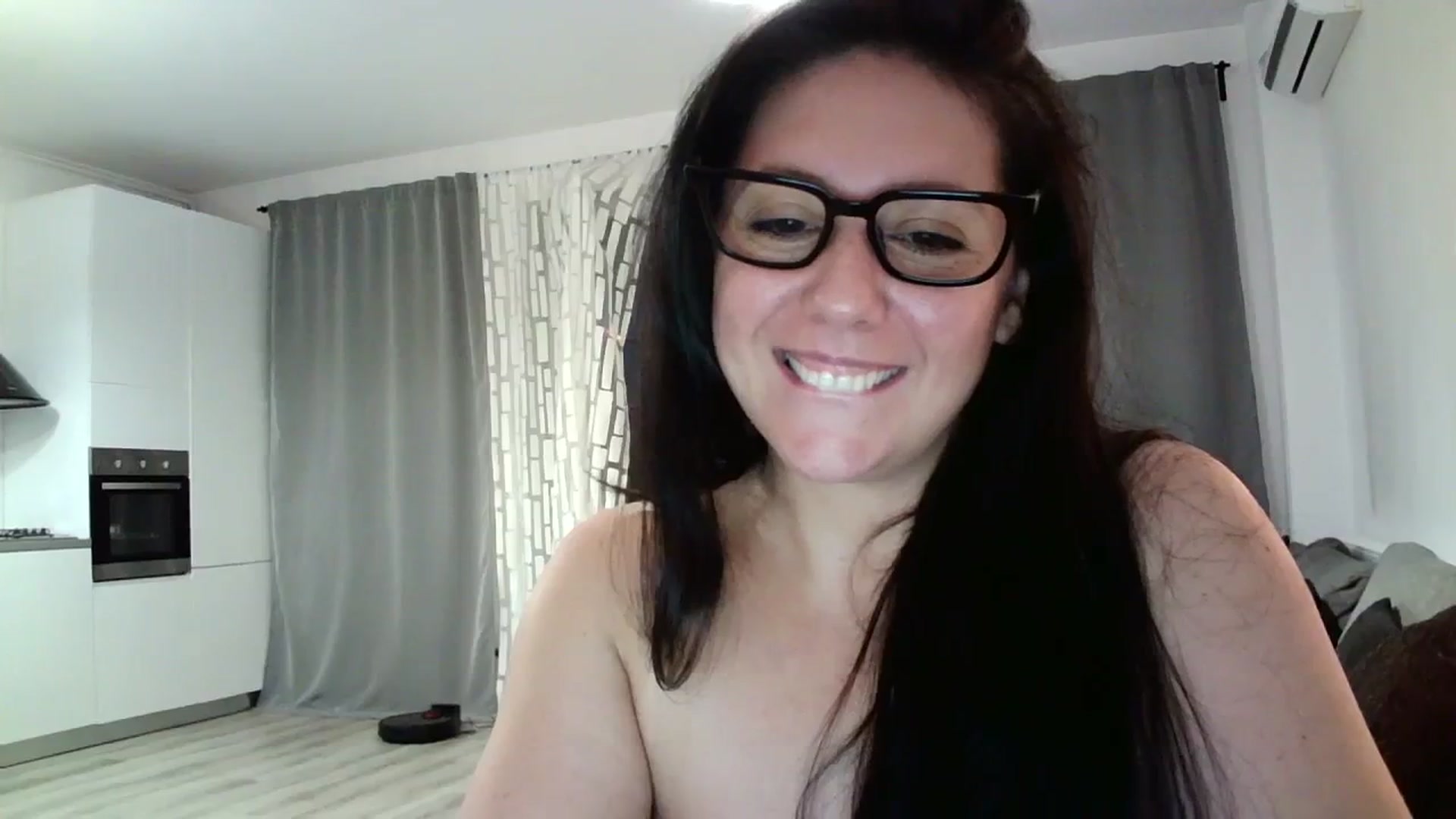 Gallery image thumbnail from SILKYWOMAN's myfreecams stream on, 08/26/2023, 18:01 image 4 of 20