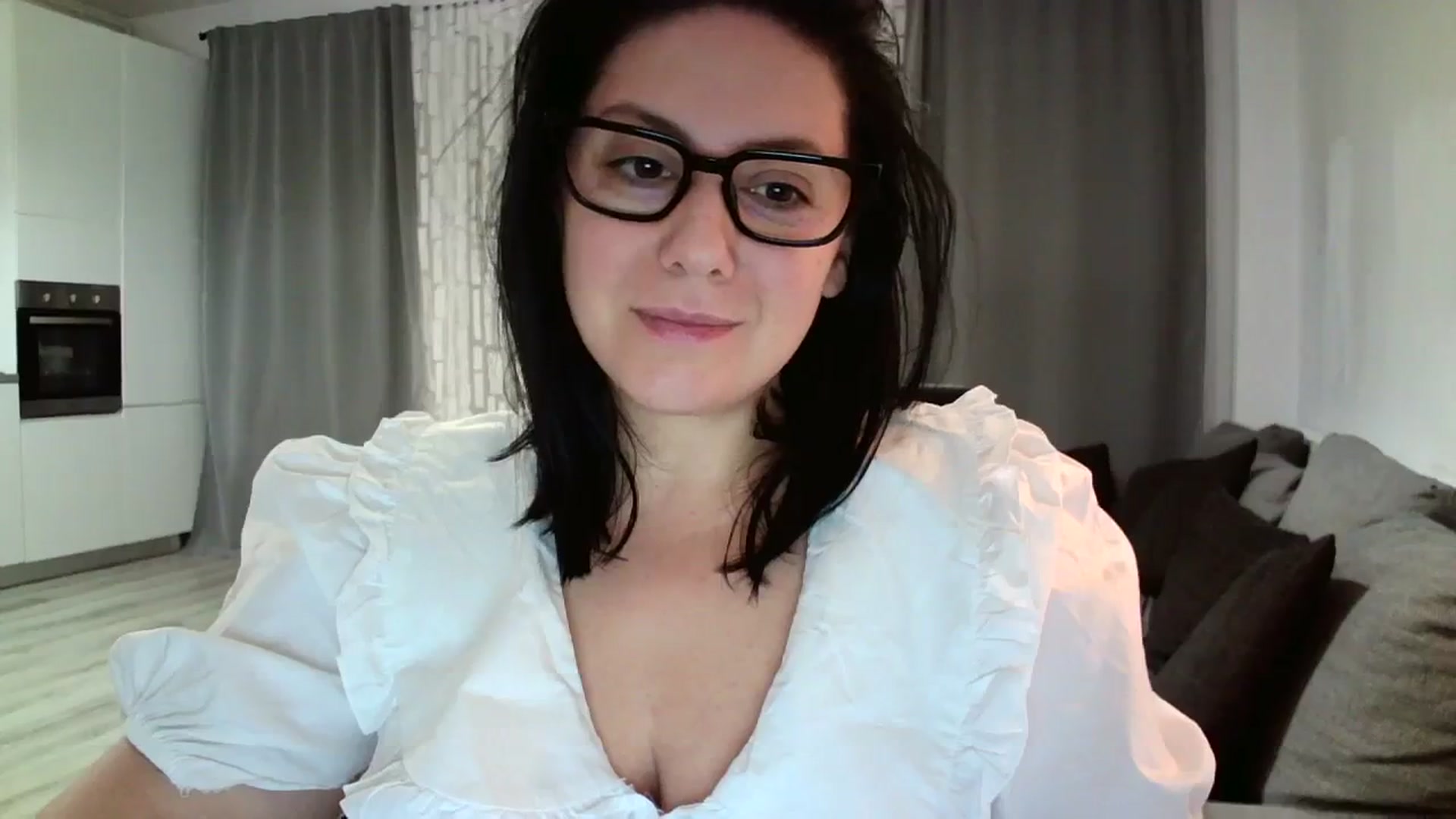Gallery image thumbnail from SILKYWOMAN's myfreecams stream on, 01/20/2024, 19:33 image 8 of 20