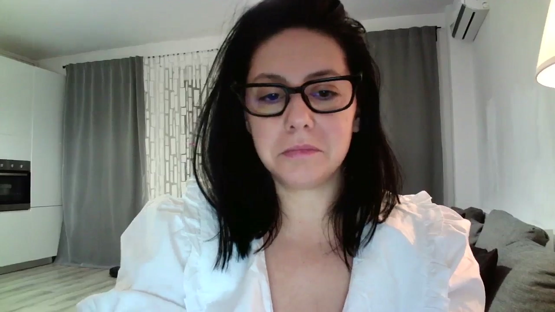 Gallery image thumbnail from SILKYWOMAN's myfreecams stream on, 01/20/2024, 19:33 image 15 of 20