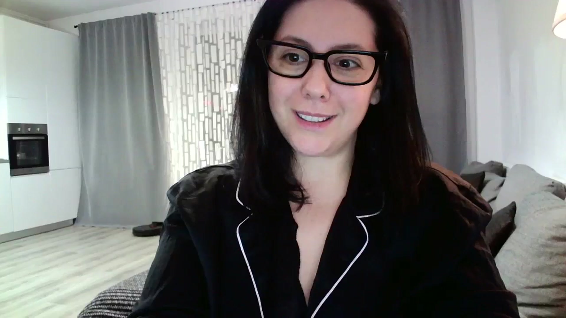 Gallery image thumbnail from SILKYWOMAN's myfreecams stream on, 01/21/2024, 17:36 image 6 of 20
