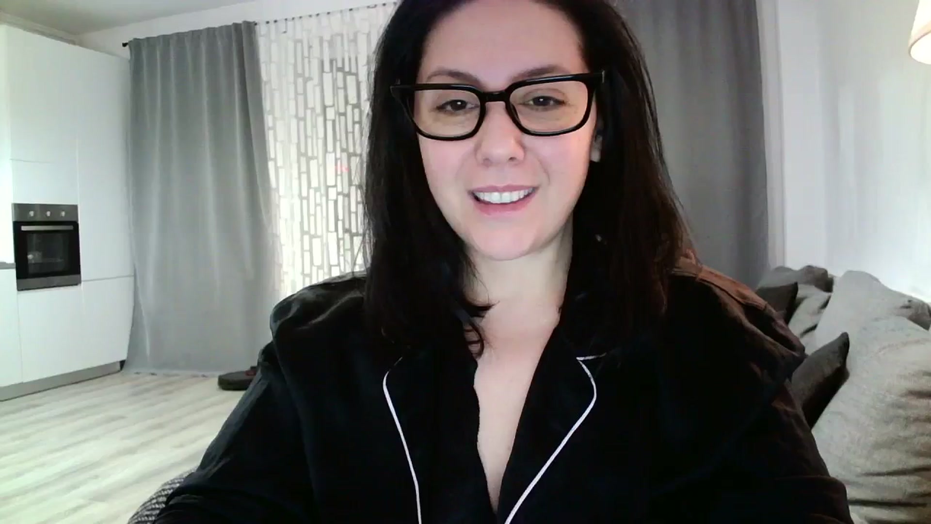 Gallery image thumbnail from SILKYWOMAN's myfreecams stream on, 01/21/2024, 17:36 image 2 of 20