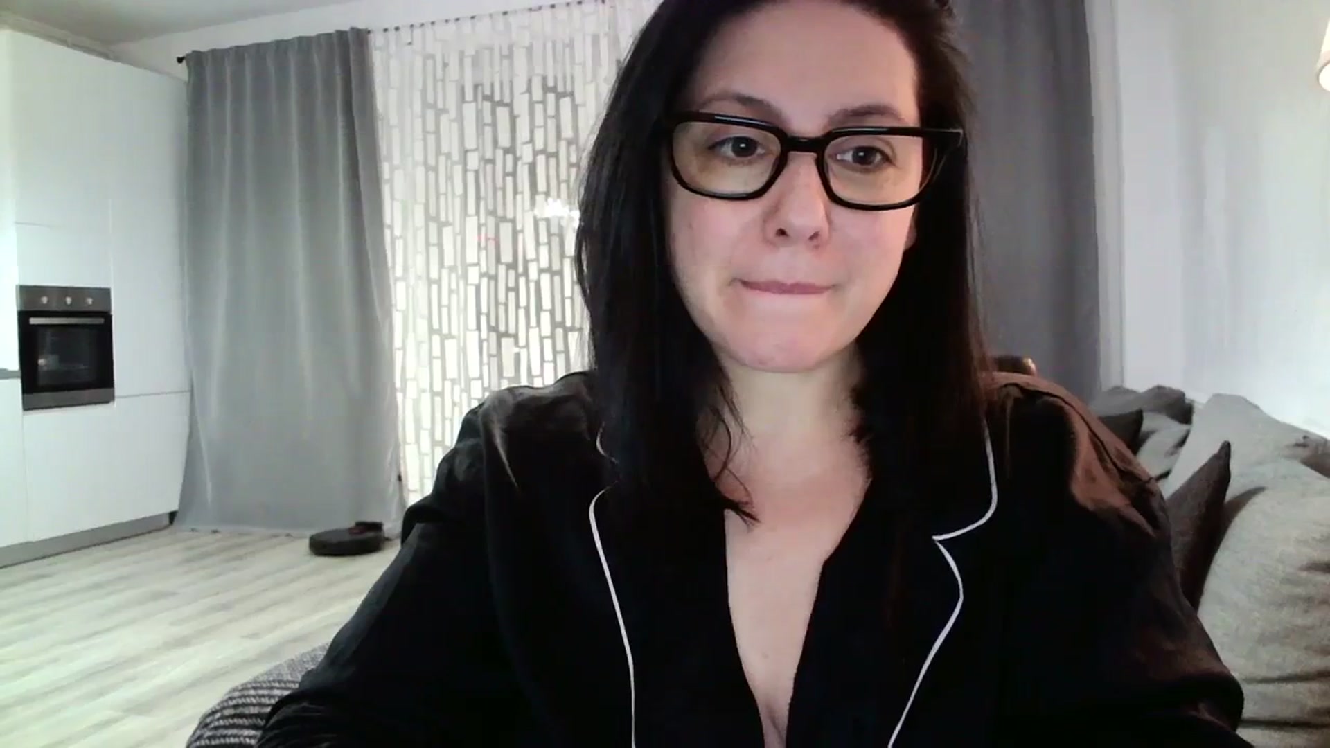 Gallery image thumbnail from SILKYWOMAN's myfreecams stream on, 01/21/2024, 20:05 image 12 of 20
