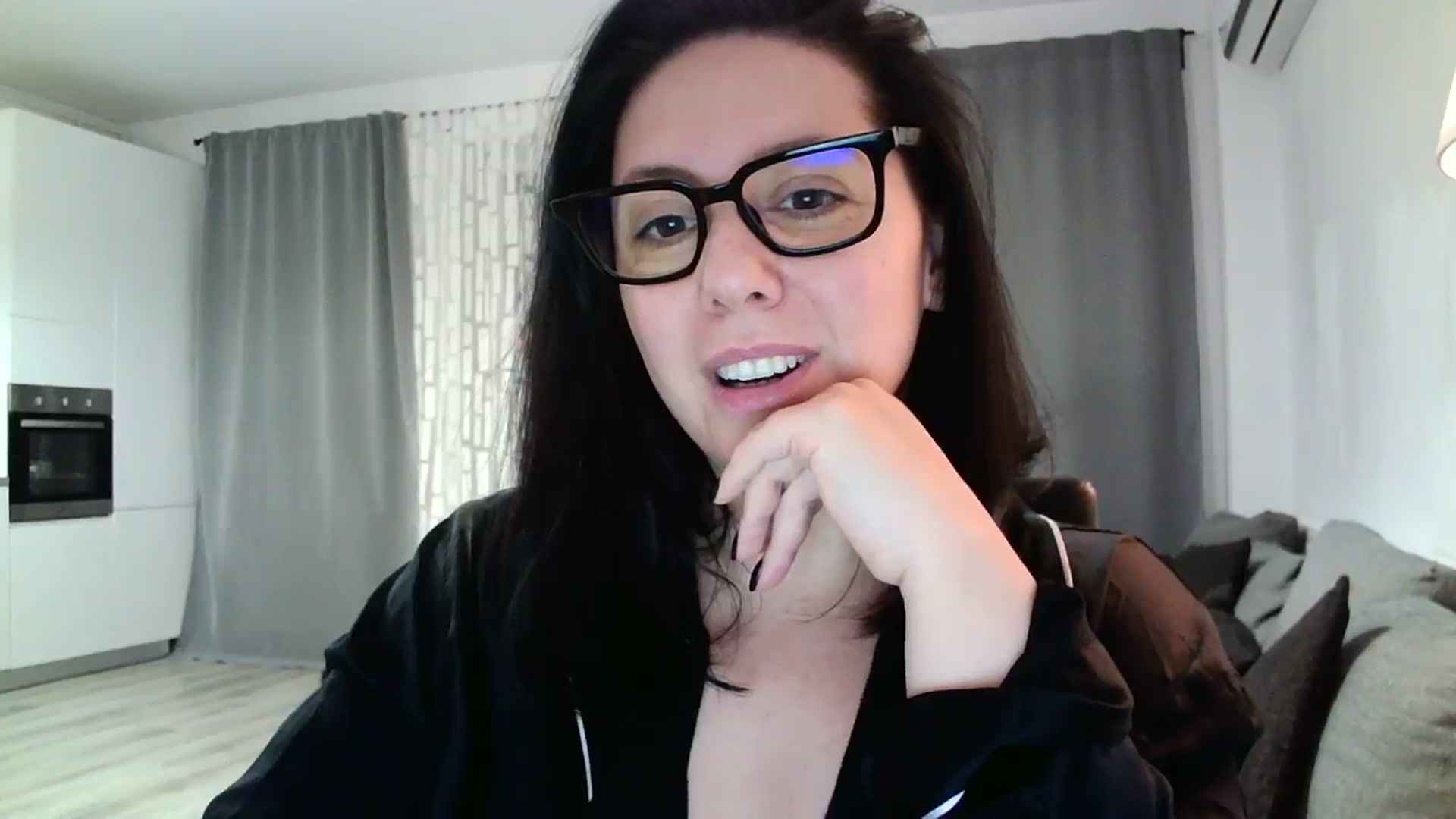 Gallery image thumbnail from SILKYWOMAN's myfreecams stream on, 01/21/2024, 20:05 image 4 of 20