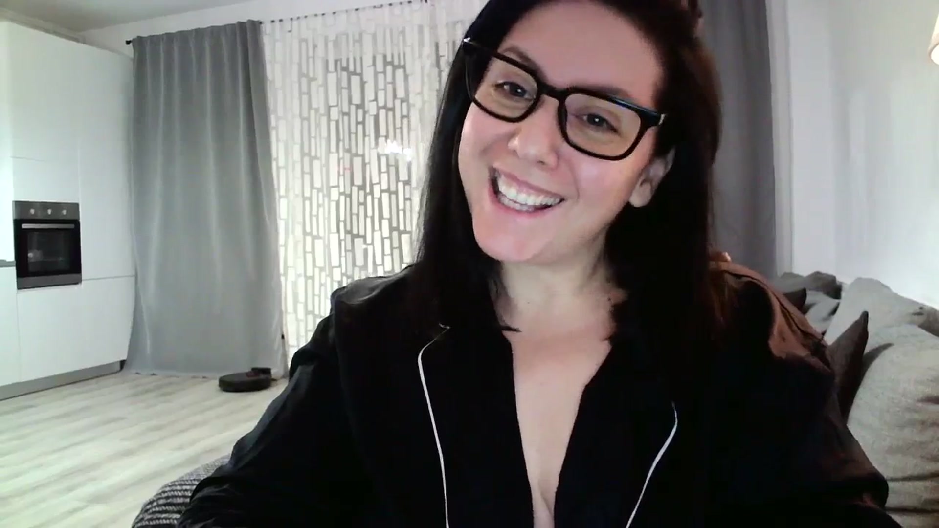 Gallery image thumbnail from SILKYWOMAN's myfreecams stream on, 01/21/2024, 20:05 image 13 of 20
