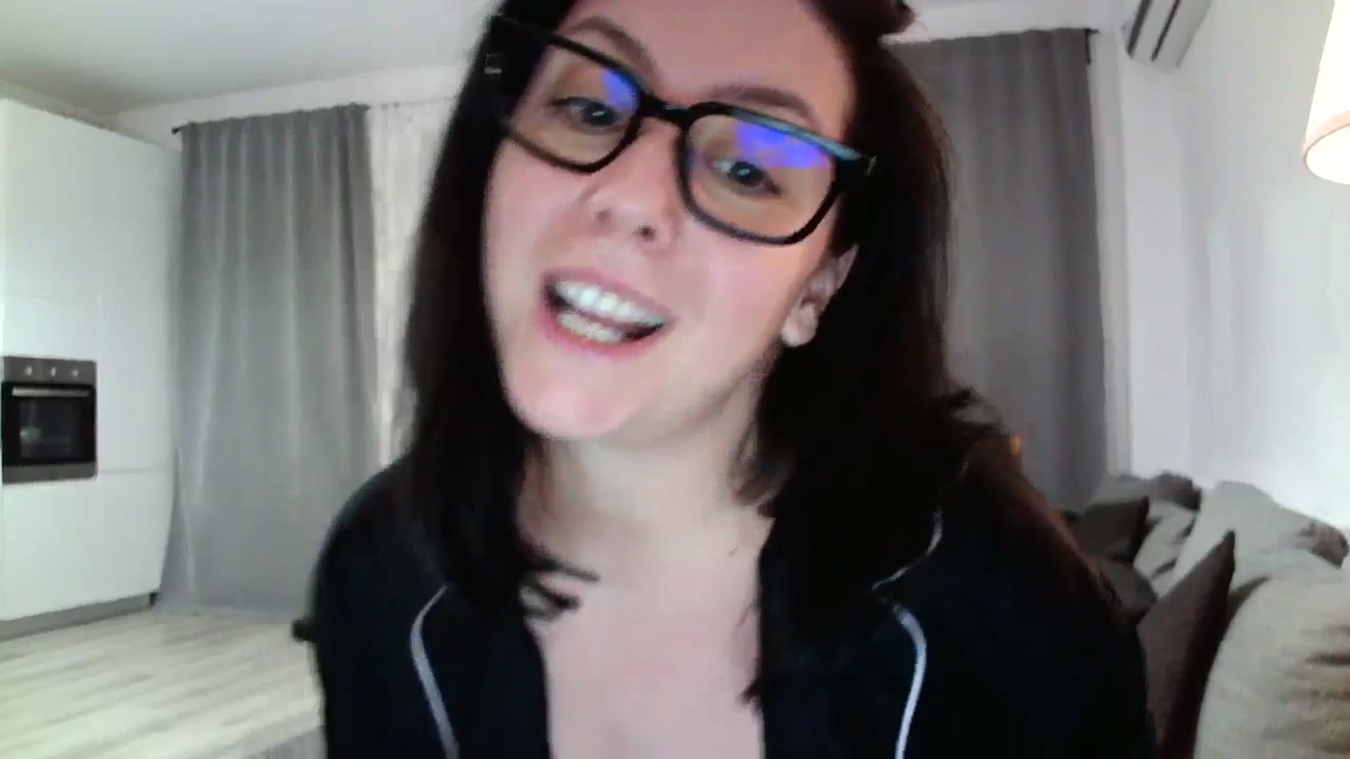 Gallery image thumbnail from SILKYWOMAN's myfreecams stream on, 01/21/2024, 20:05 image 5 of 20