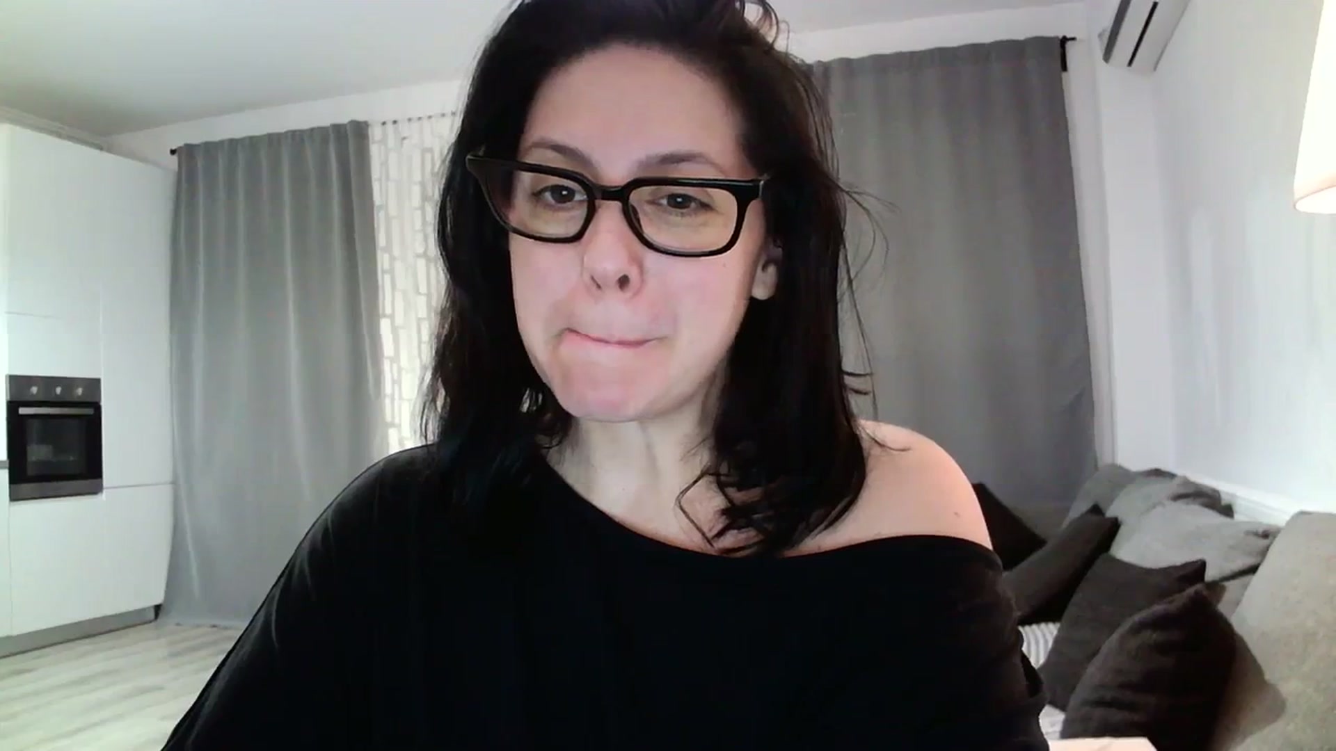 Gallery image thumbnail from SILKYWOMAN's myfreecams stream on, 02/03/2024, 18:20 image 20 of 20