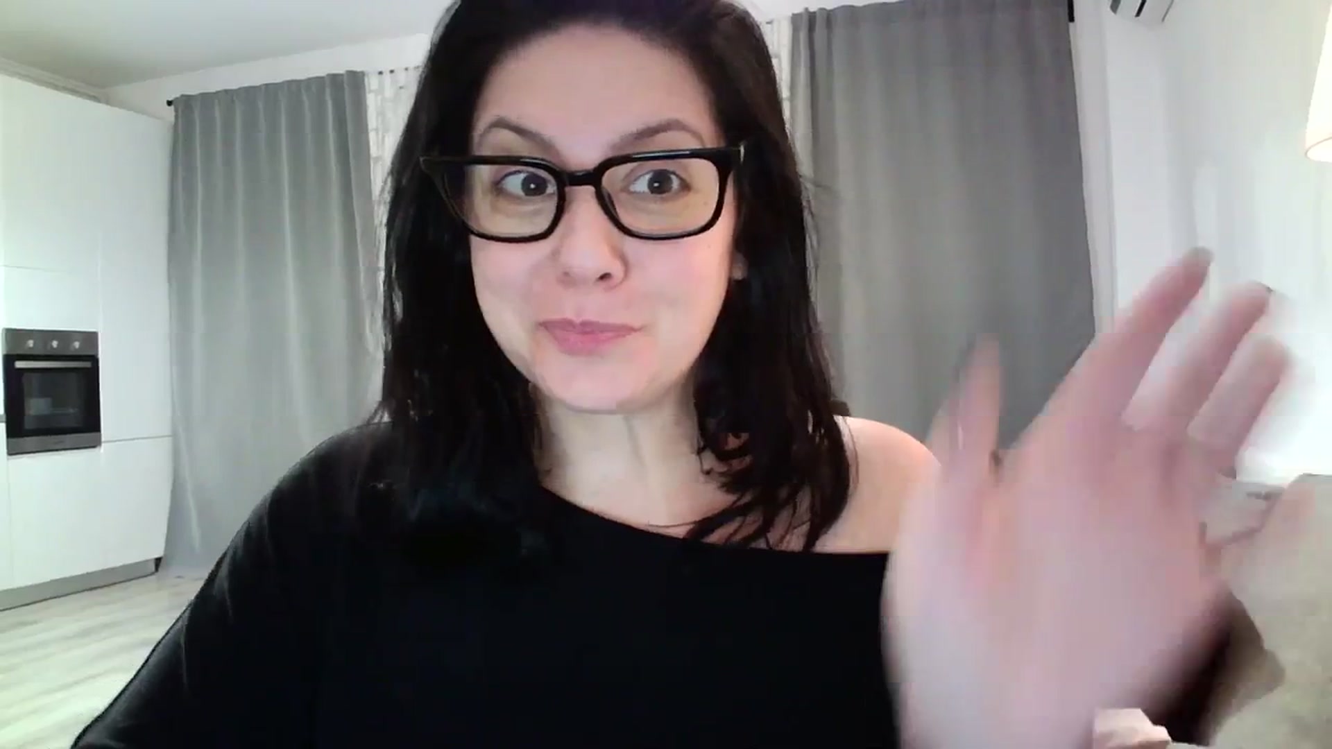 Gallery image thumbnail from SILKYWOMAN's myfreecams stream on, 02/03/2024, 18:20 image 3 of 20