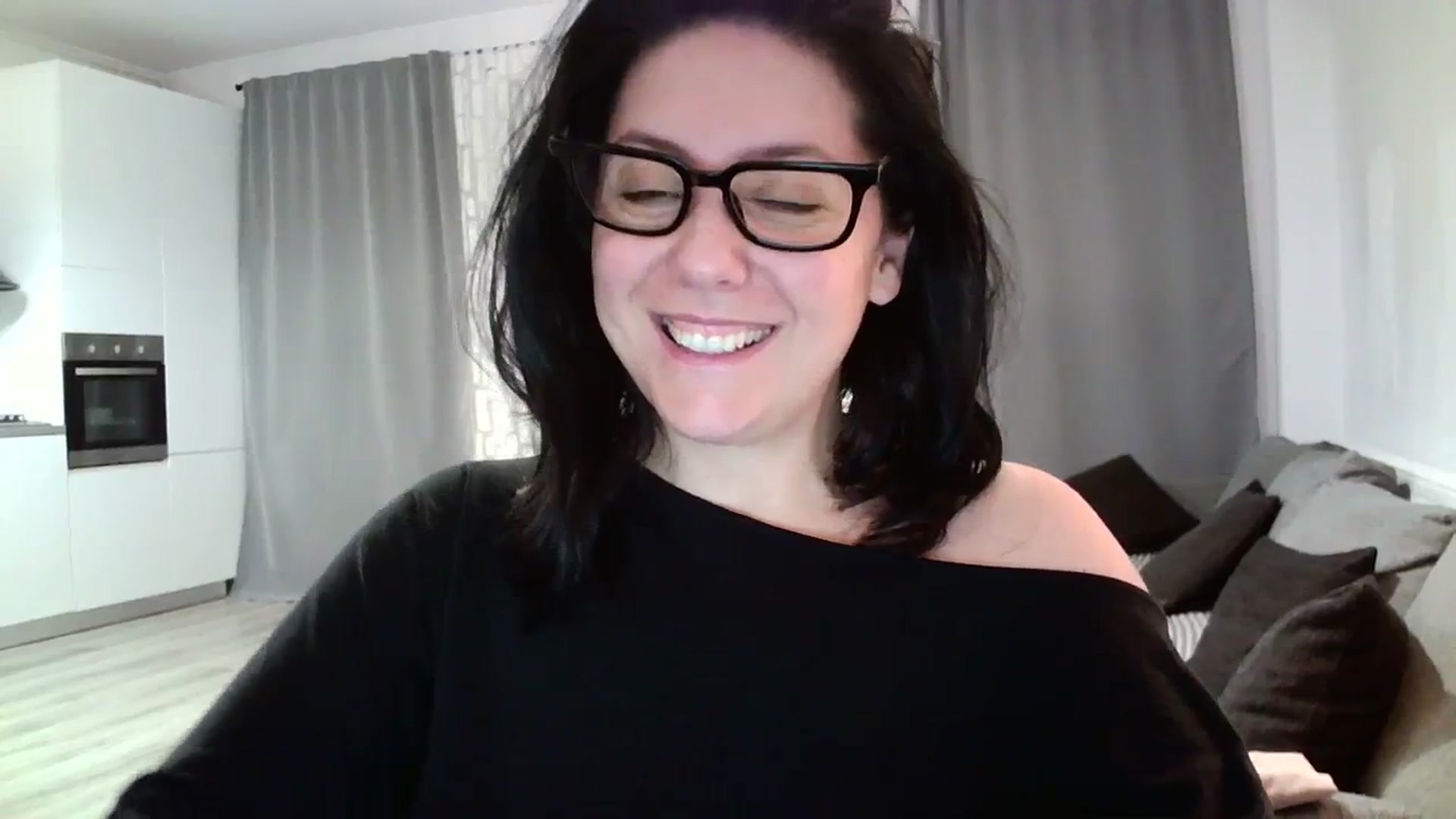 Gallery image thumbnail from SILKYWOMAN's myfreecams stream on, 02/03/2024, 18:20 image 13 of 20