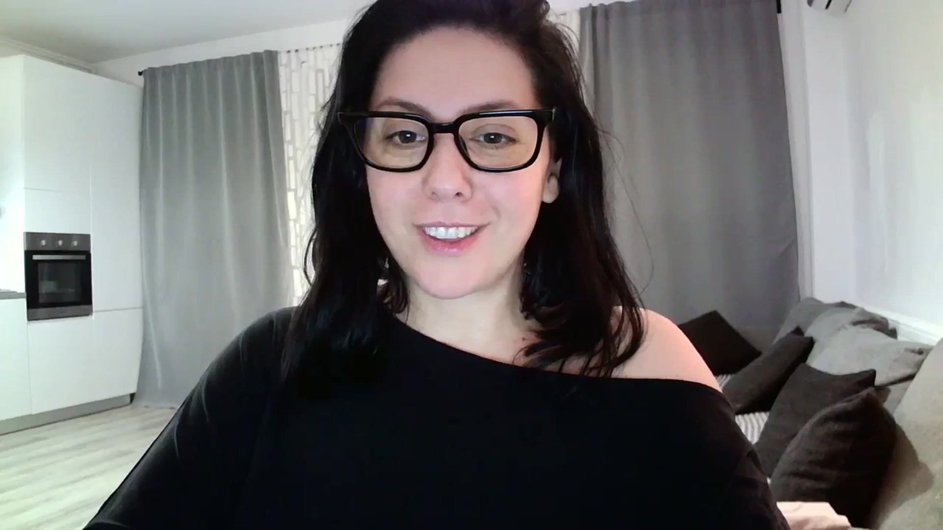 Gallery image thumbnail from SILKYWOMAN's myfreecams stream on, 02/03/2024, 18:20 image 7 of 20
