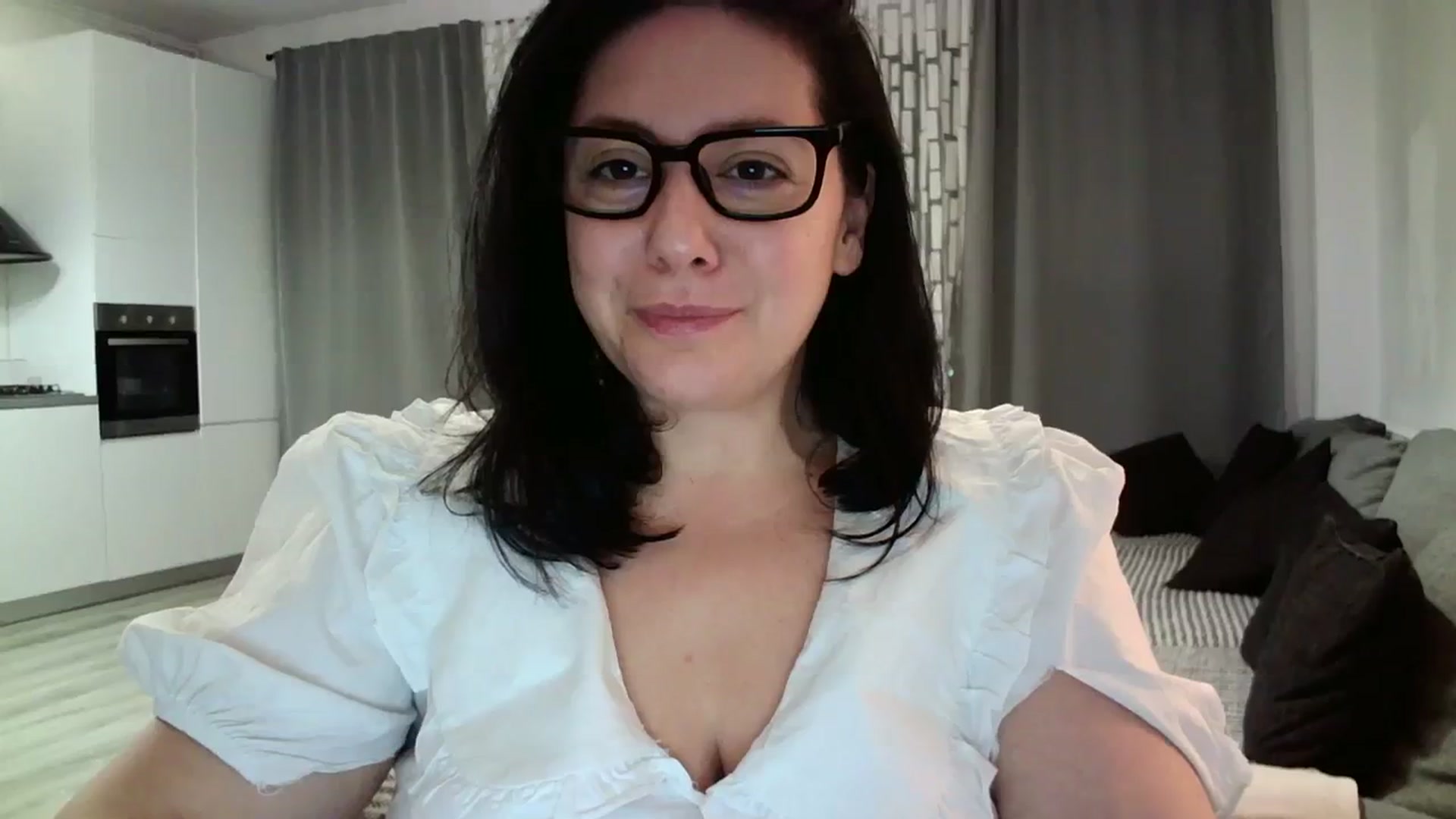 Gallery image thumbnail from SILKYWOMAN's myfreecams stream on, 02/10/2024, 18:06 image 16 of 20