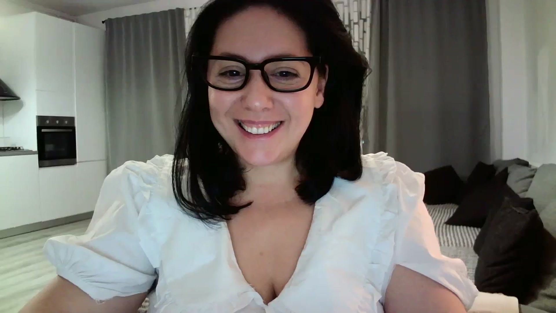 Gallery image thumbnail from SILKYWOMAN's myfreecams stream on, 02/10/2024, 18:06 image 19 of 20
