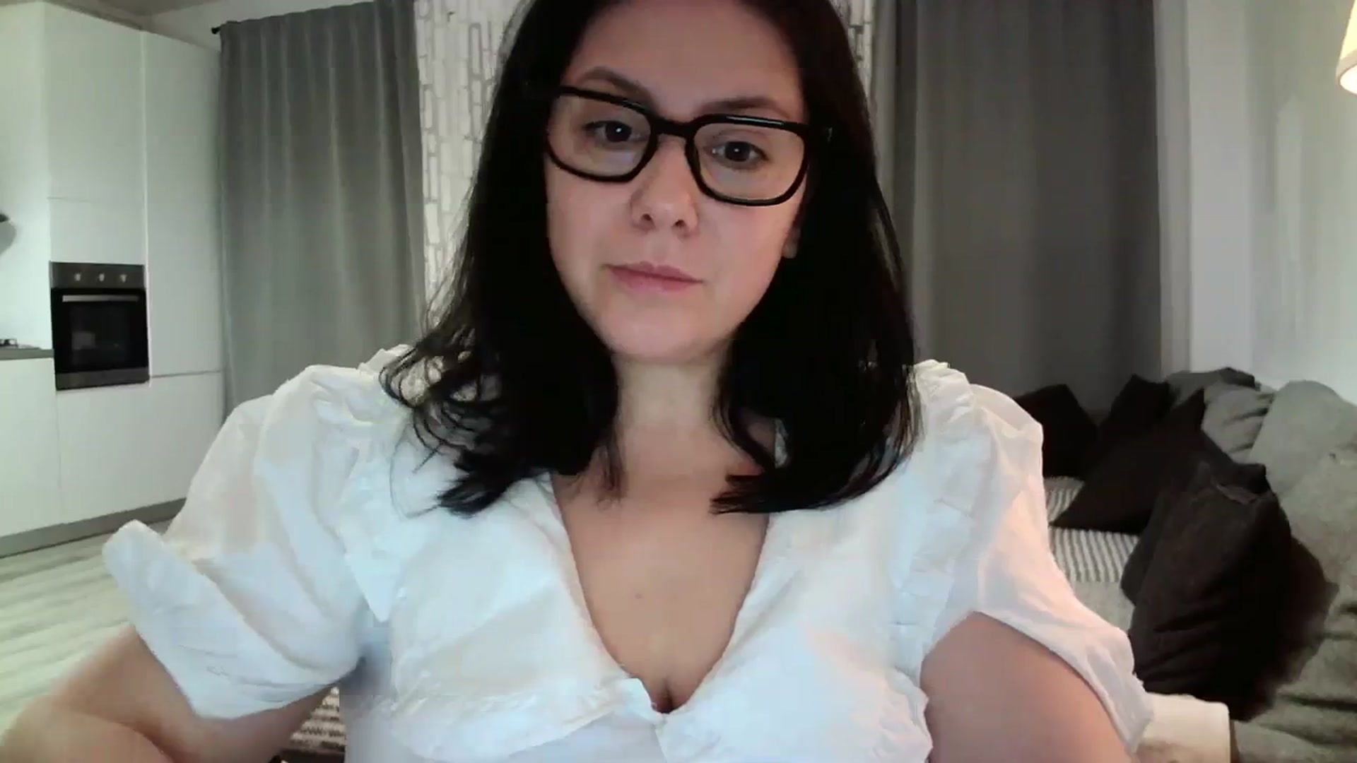 Gallery image thumbnail from SILKYWOMAN's myfreecams stream on, 02/10/2024, 18:06 image 2 of 20