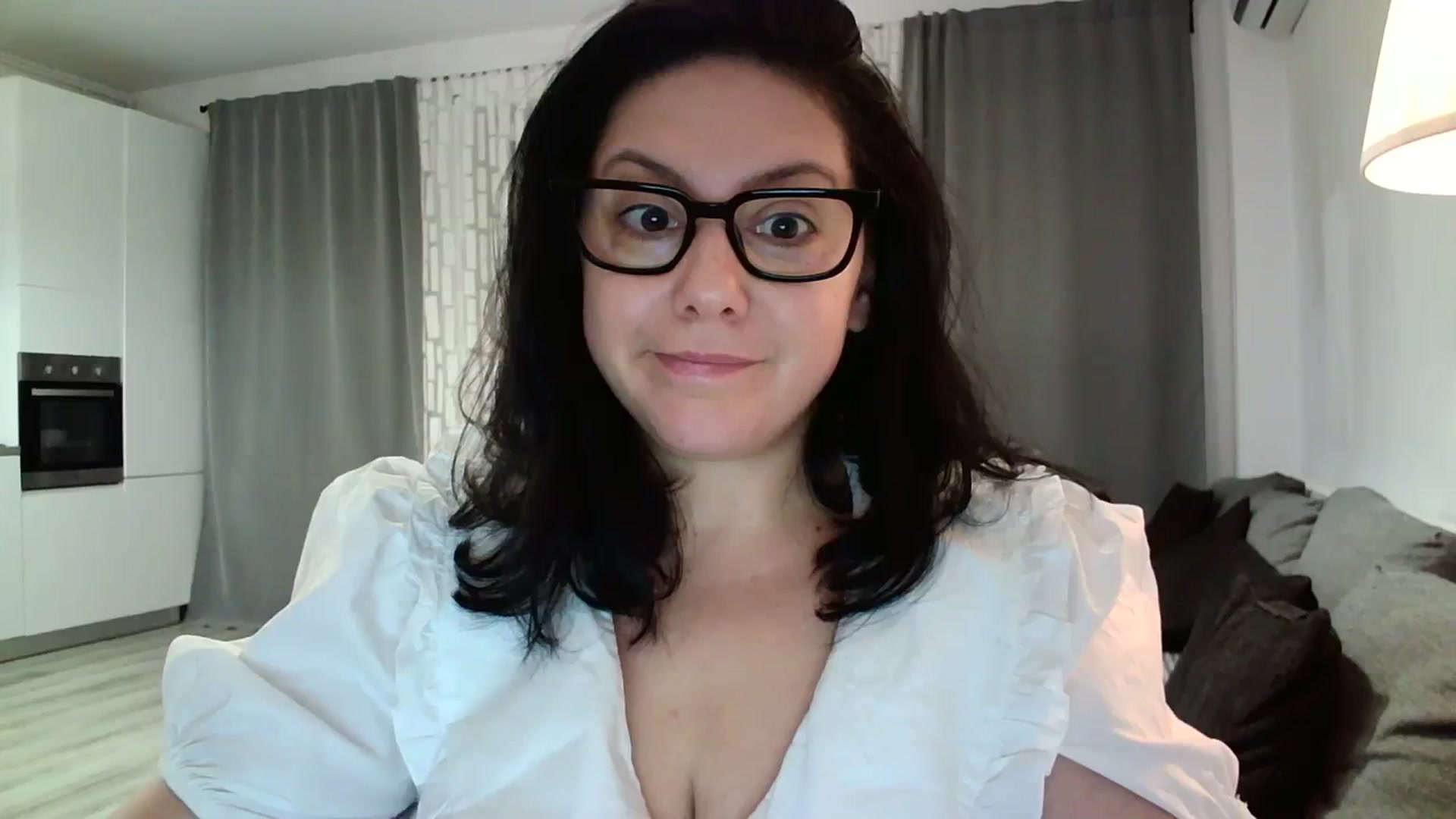 Gallery image thumbnail from SILKYWOMAN's myfreecams stream on, 02/10/2024, 18:54 image 17 of 20