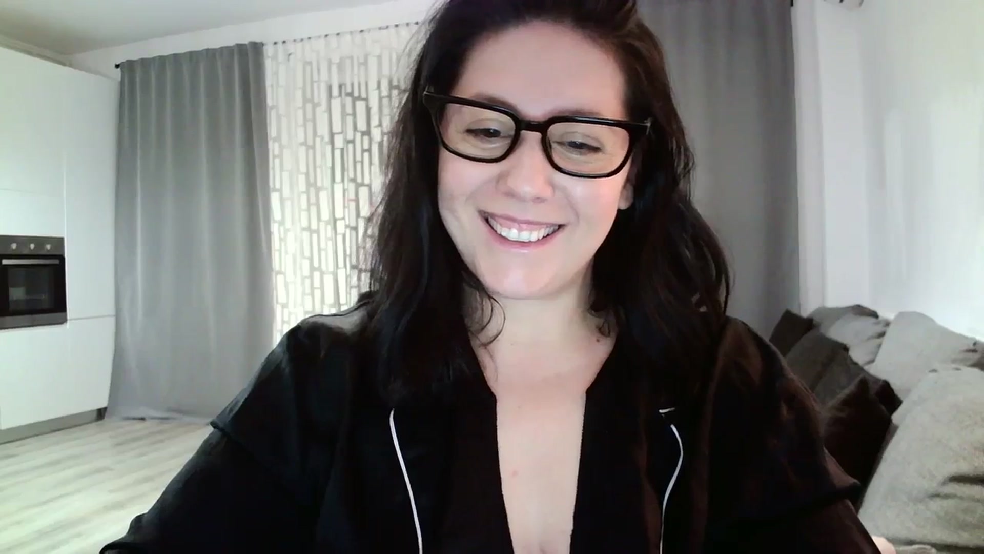 Gallery image thumbnail from SILKYWOMAN's myfreecams stream on, 02/11/2024, 18:17 image 16 of 20