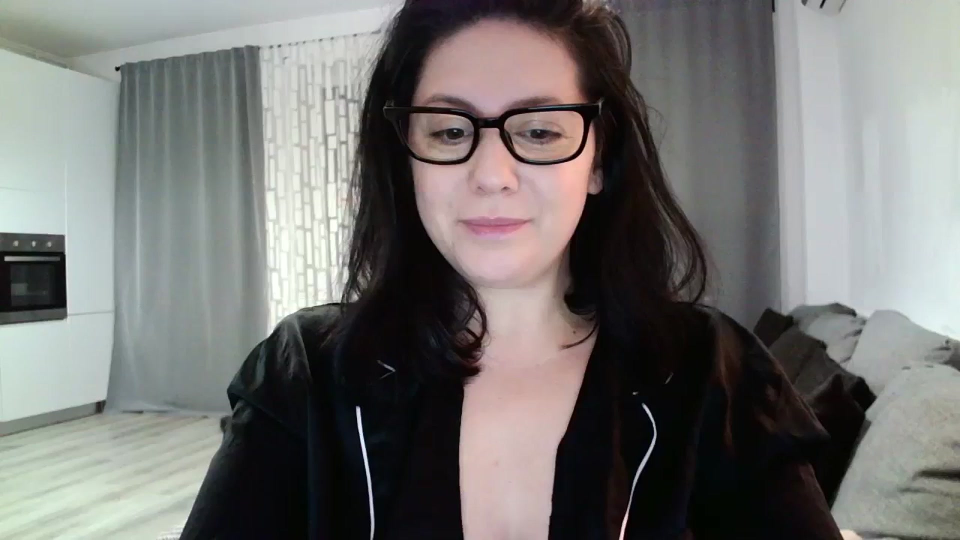 Gallery image thumbnail from SILKYWOMAN's myfreecams stream on, 02/11/2024, 18:17 image 3 of 20