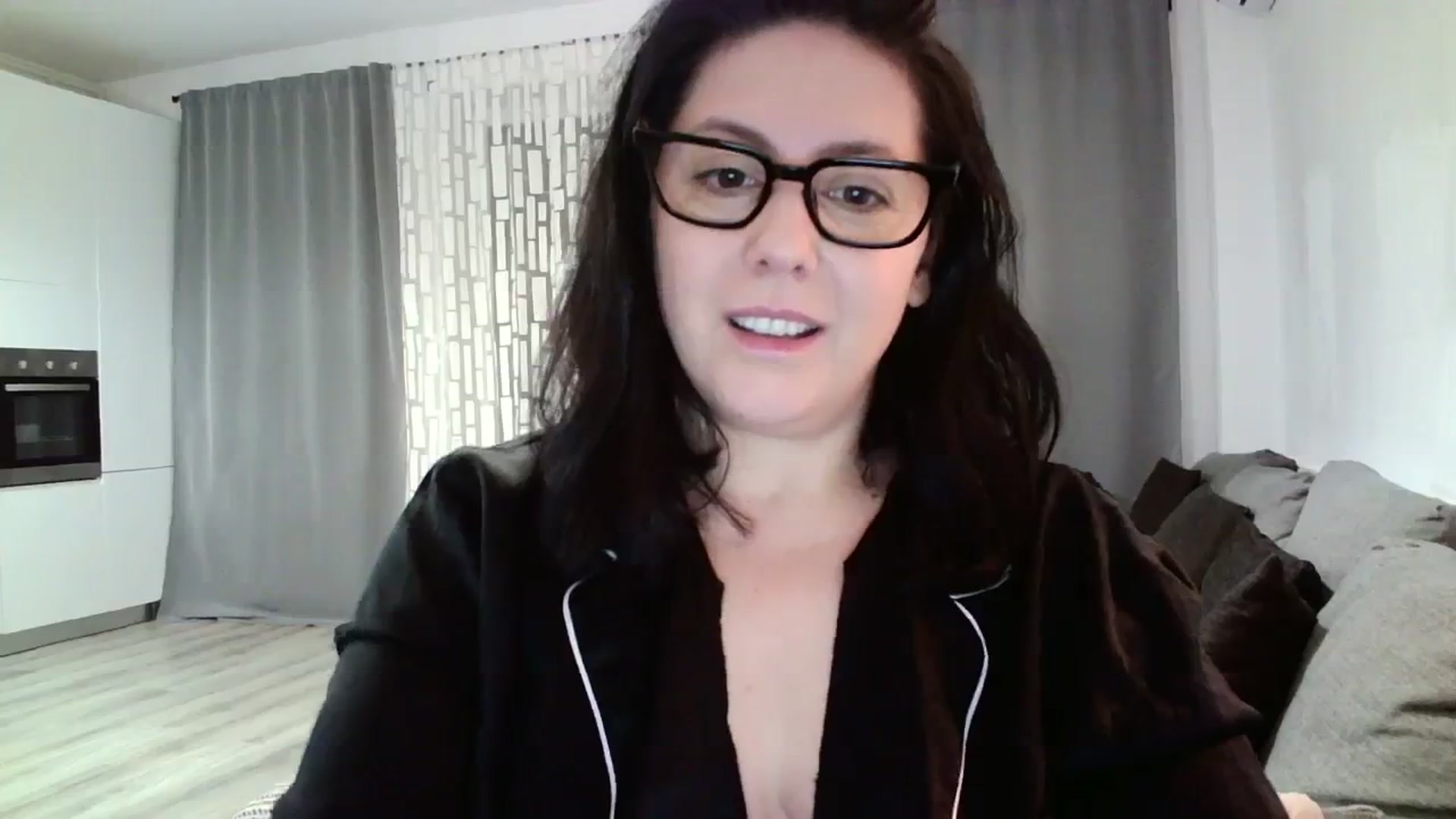 Gallery image thumbnail from SILKYWOMAN's myfreecams stream on, 02/11/2024, 18:17 image 13 of 20