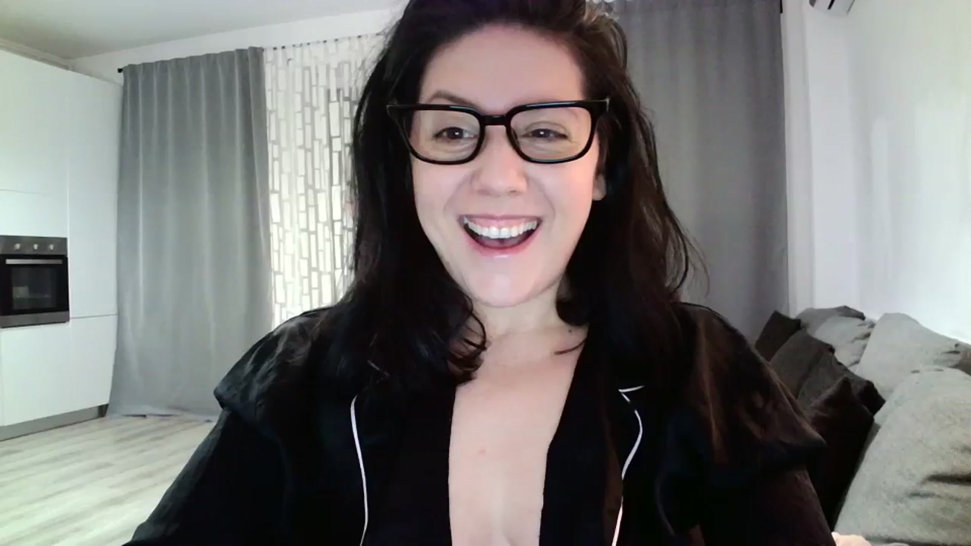 Gallery image thumbnail from SILKYWOMAN's myfreecams stream on, 02/11/2024, 18:17 image 1 of 20