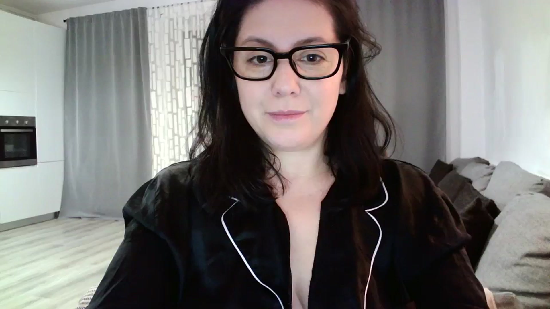 Gallery image thumbnail from SILKYWOMAN's myfreecams stream on, 02/11/2024, 18:17 image 8 of 20