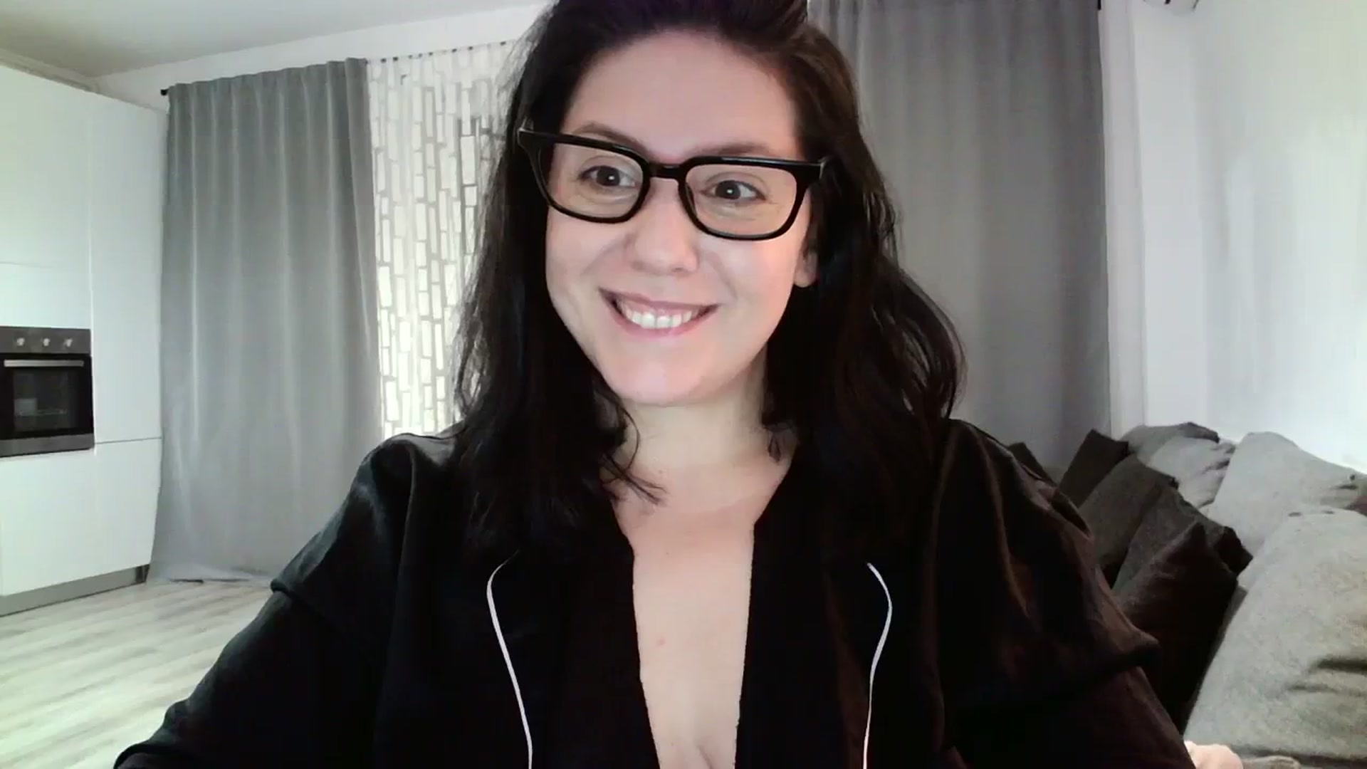 Gallery image thumbnail from SILKYWOMAN's myfreecams stream on, 02/11/2024, 18:17 image 14 of 20