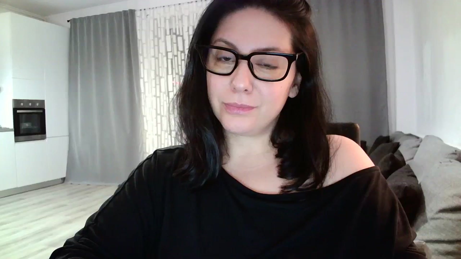 Gallery image thumbnail from SILKYWOMAN's myfreecams stream on, 02/13/2024, 17:12 image 12 of 20