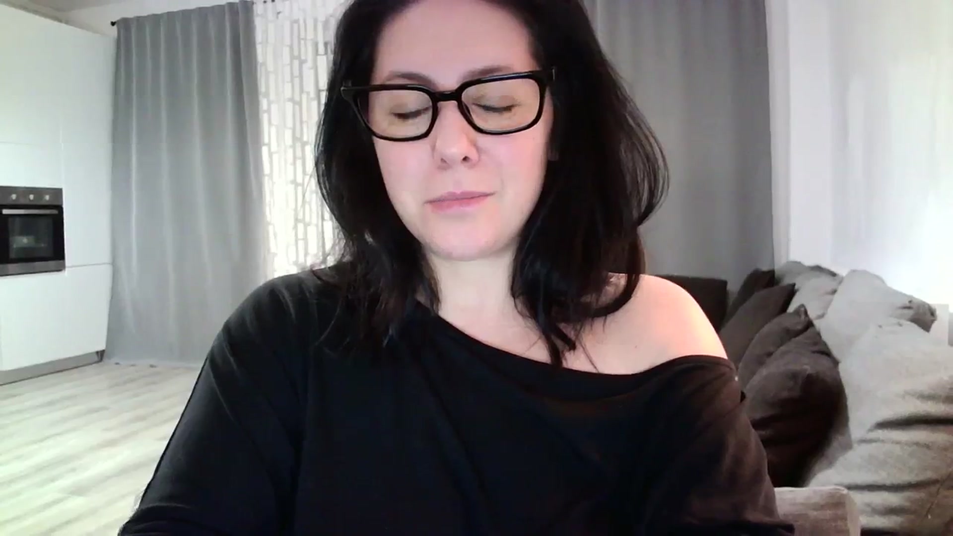 Gallery image thumbnail from SILKYWOMAN's myfreecams stream on, 02/13/2024, 20:17 image 6 of 20