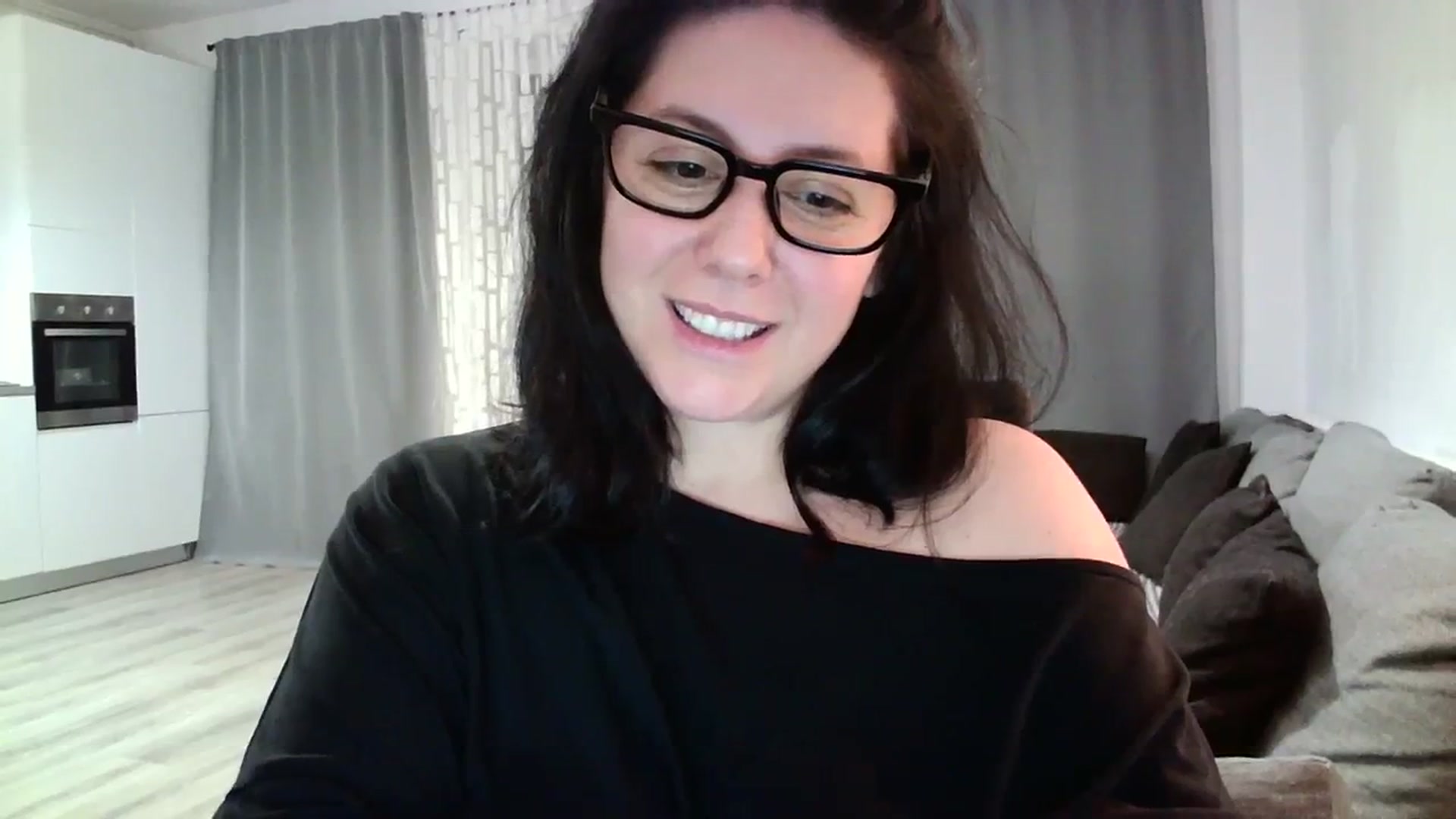 Gallery image thumbnail from SILKYWOMAN's myfreecams stream on, 02/13/2024, 20:17 image 4 of 20