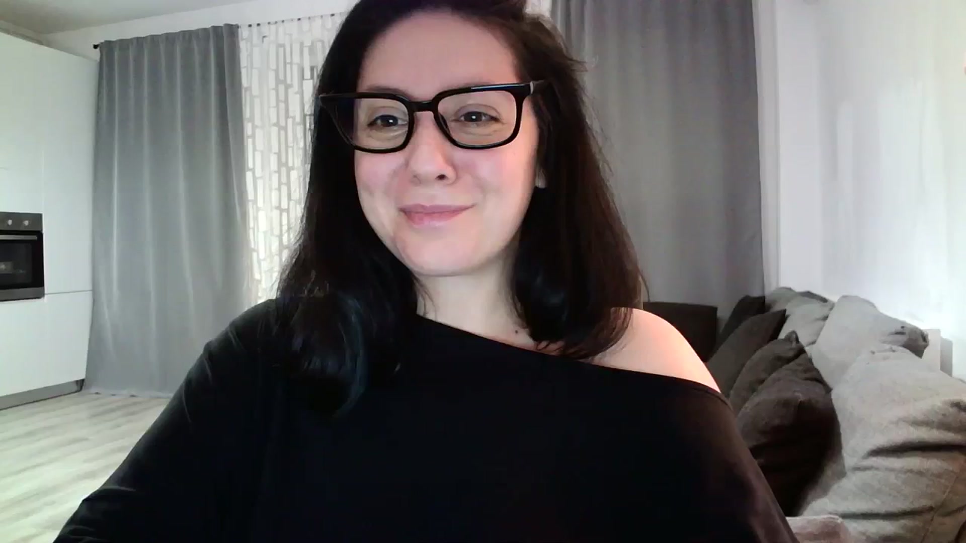 Gallery image thumbnail from SILKYWOMAN's myfreecams stream on, 02/13/2024, 20:17 image 1 of 20