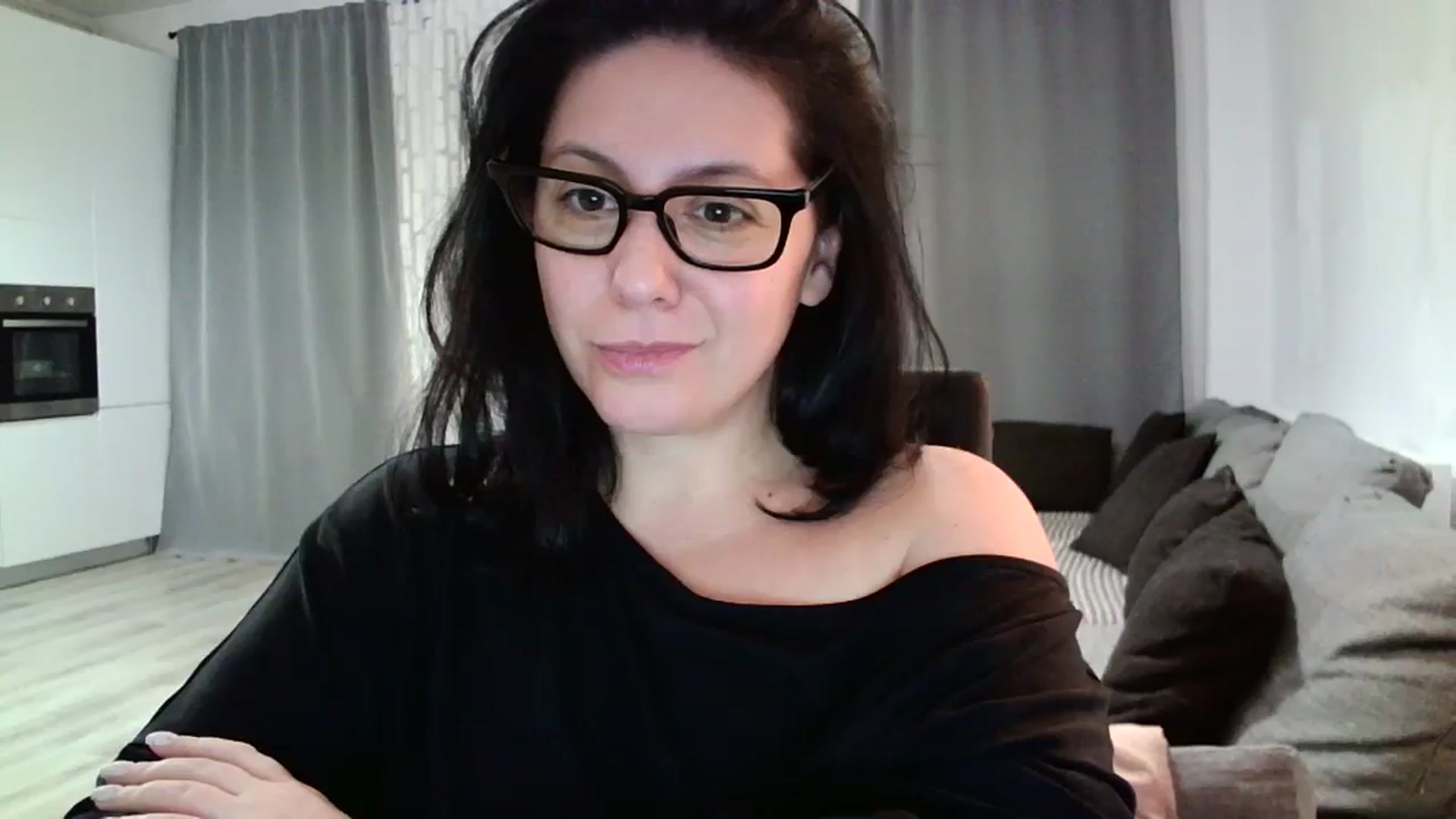 Gallery image thumbnail from SILKYWOMAN's myfreecams stream on, 02/13/2024, 20:17 image 14 of 20