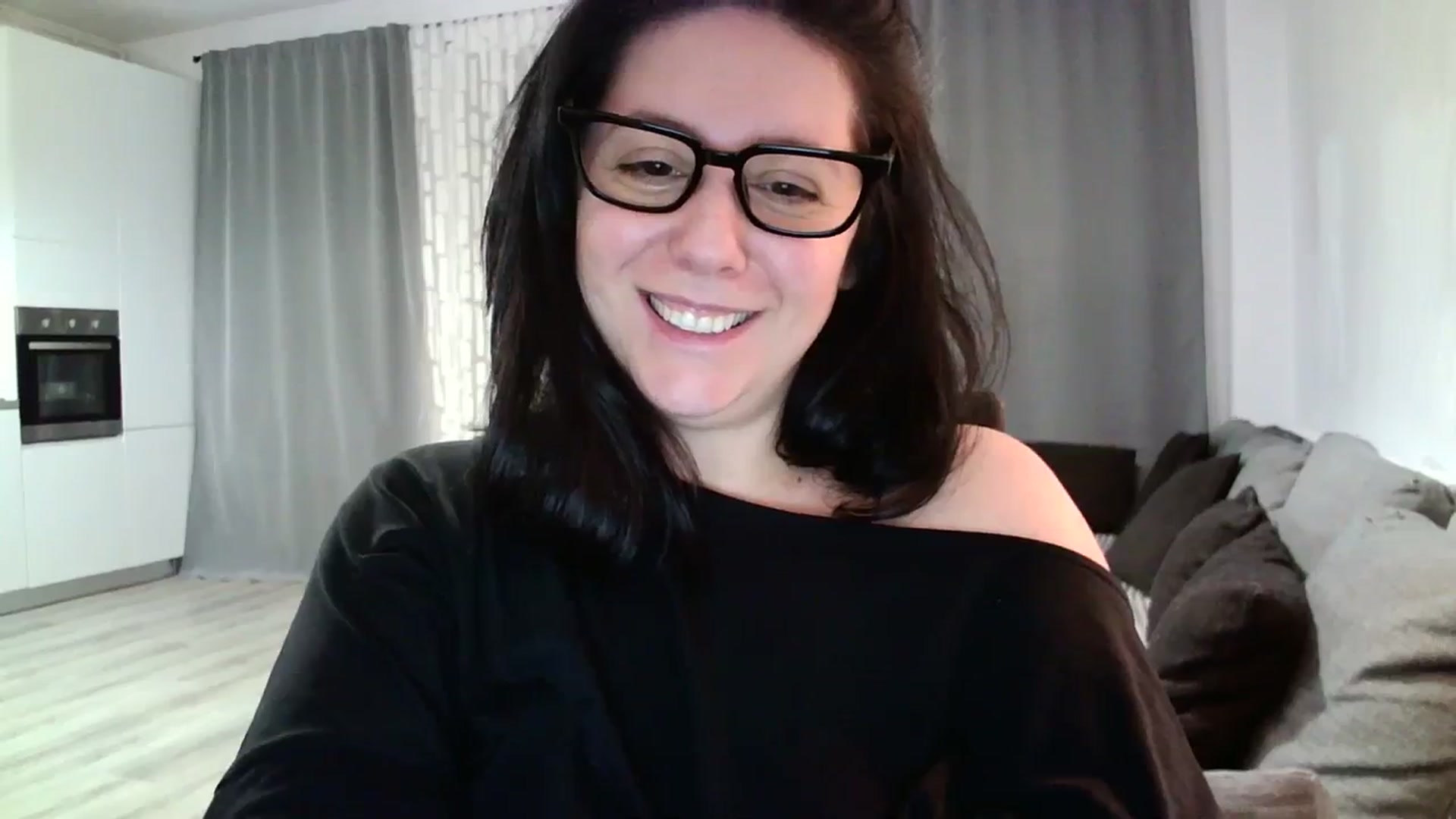 Gallery image thumbnail from SILKYWOMAN's myfreecams stream on, 02/13/2024, 20:17 image 2 of 20