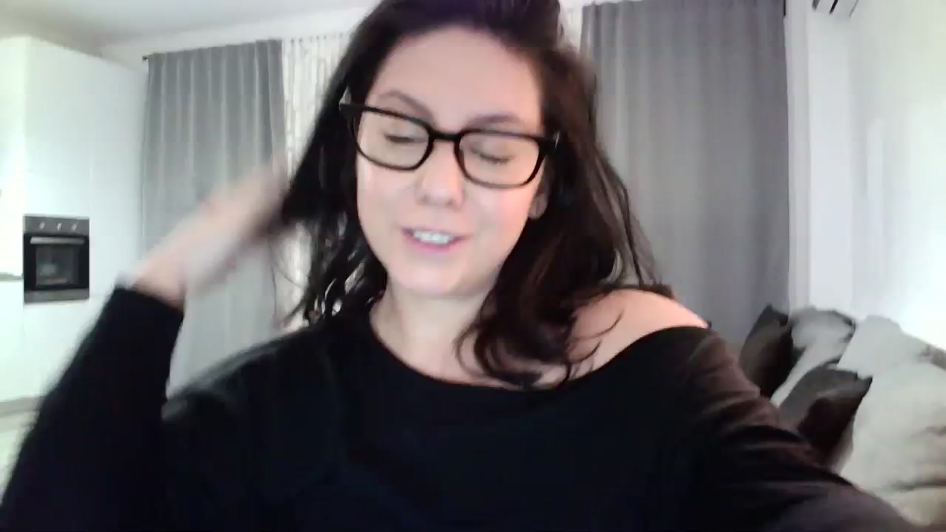Gallery image thumbnail from SILKYWOMAN's myfreecams stream on, 02/17/2024, 18:16 image 18 of 20
