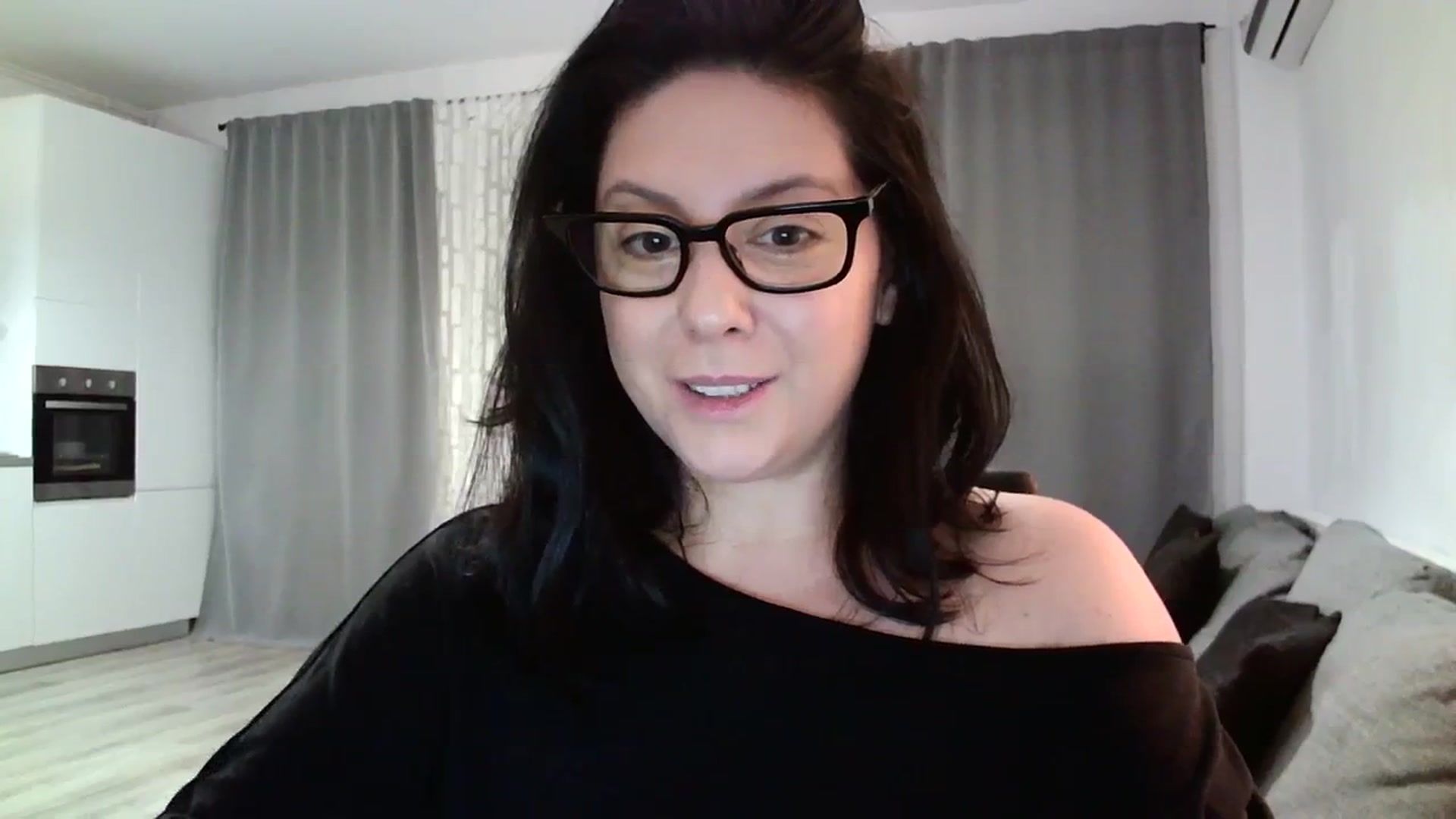 Gallery image thumbnail from SILKYWOMAN's myfreecams stream on, 02/17/2024, 18:16 image 16 of 20