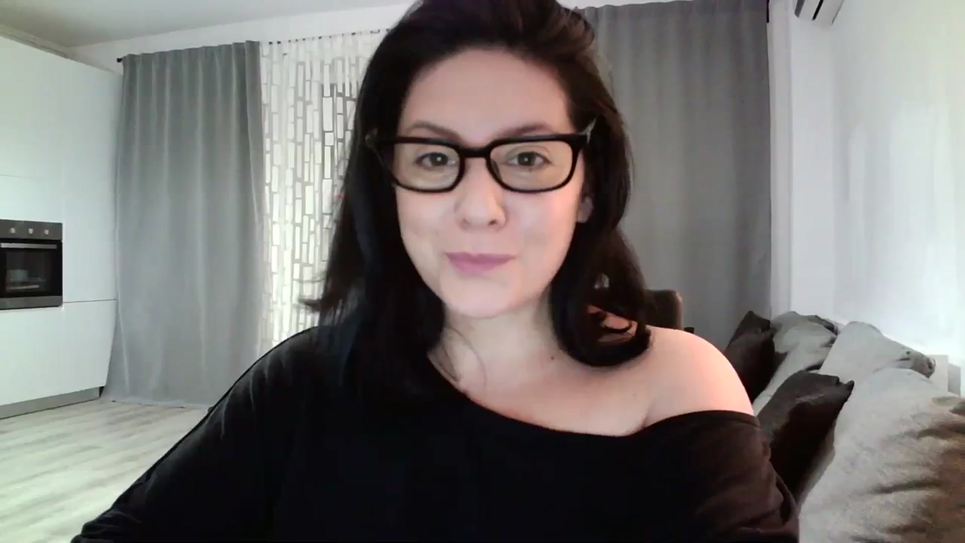 Gallery image thumbnail from SILKYWOMAN's myfreecams stream on, 02/17/2024, 18:16 image 8 of 20