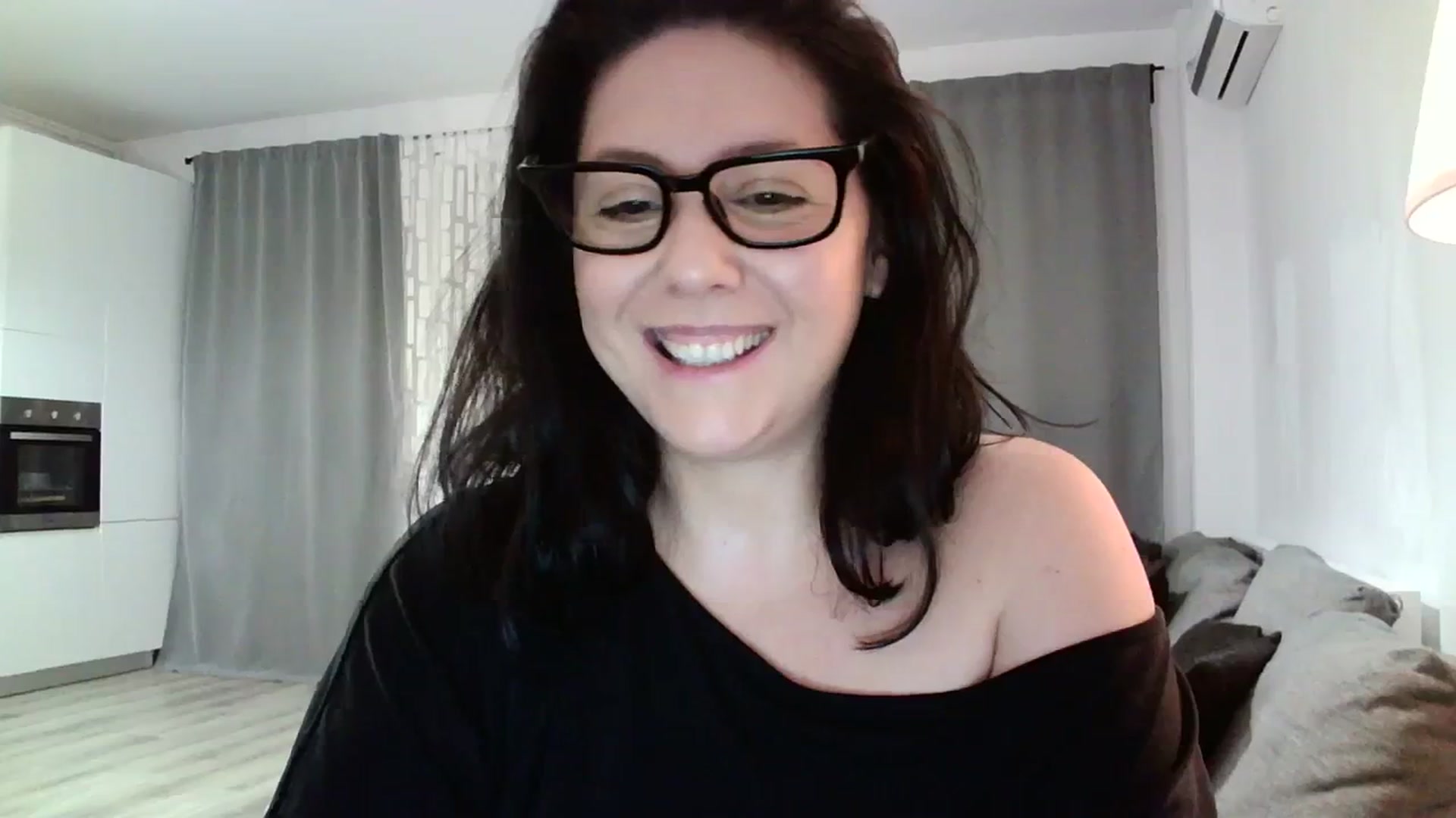 Gallery image thumbnail from SILKYWOMAN's myfreecams stream on, 02/17/2024, 18:16 image 12 of 20