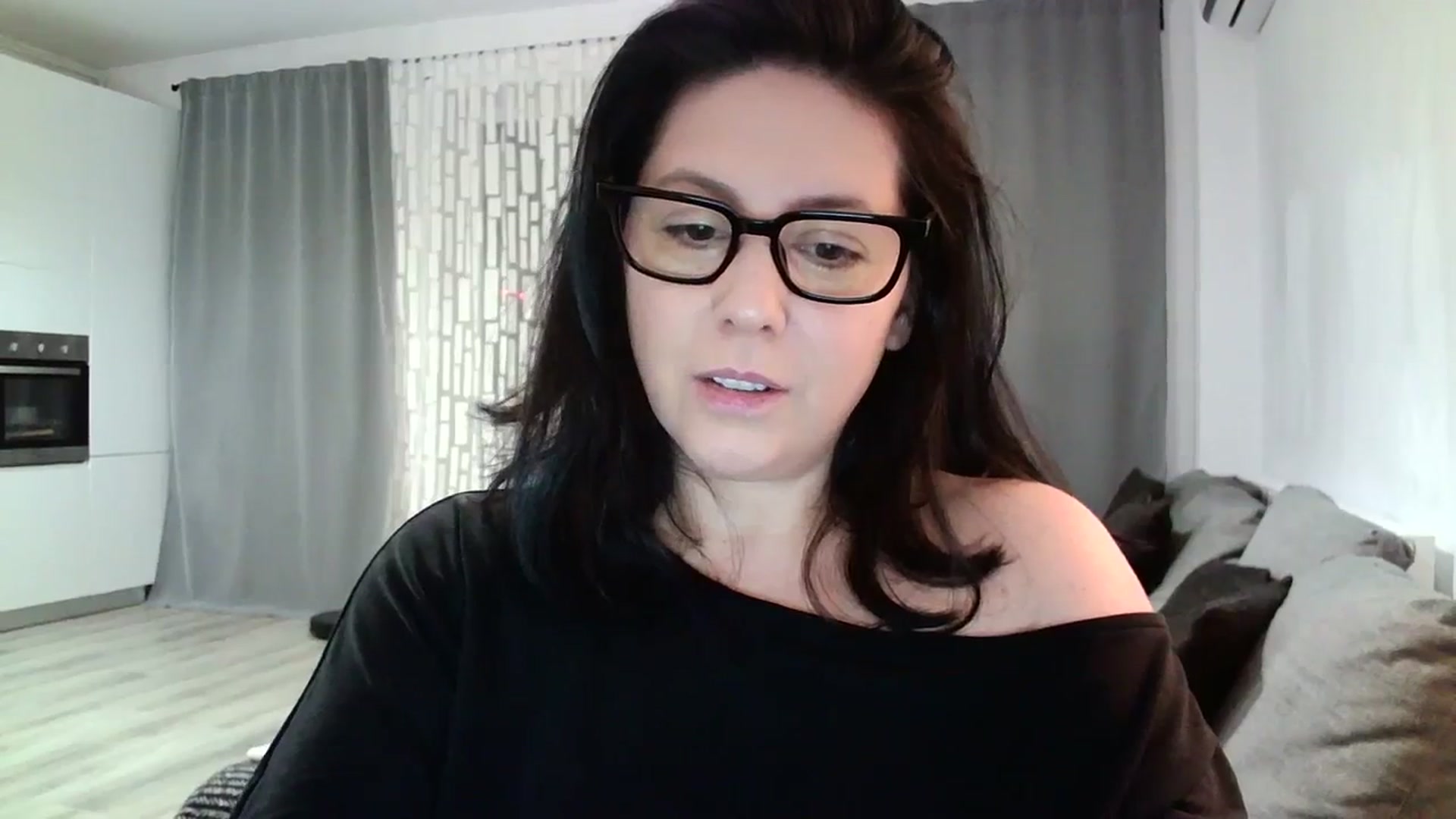Gallery image thumbnail from SILKYWOMAN's myfreecams stream on, 02/17/2024, 18:16 image 7 of 20