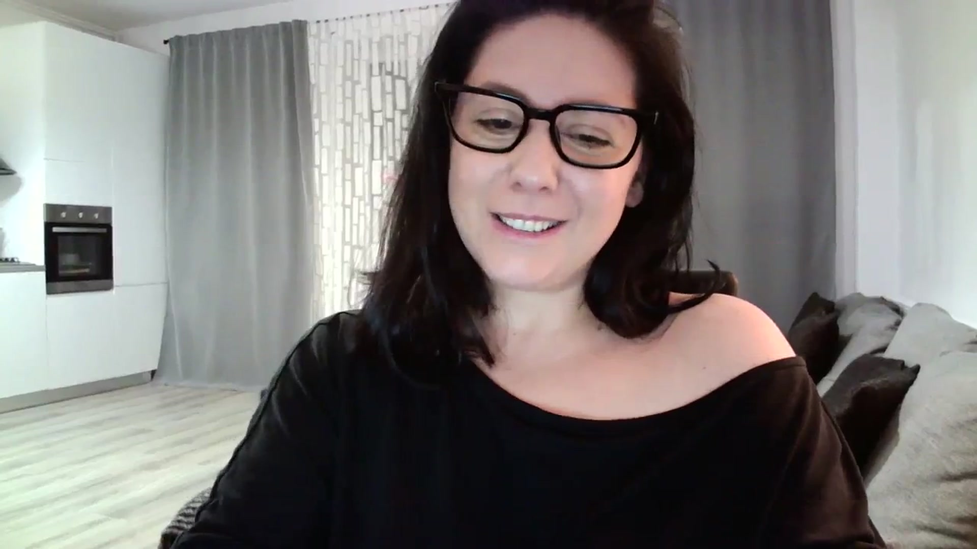 Gallery image thumbnail from SILKYWOMAN's myfreecams stream on, 02/17/2024, 18:16 image 3 of 20