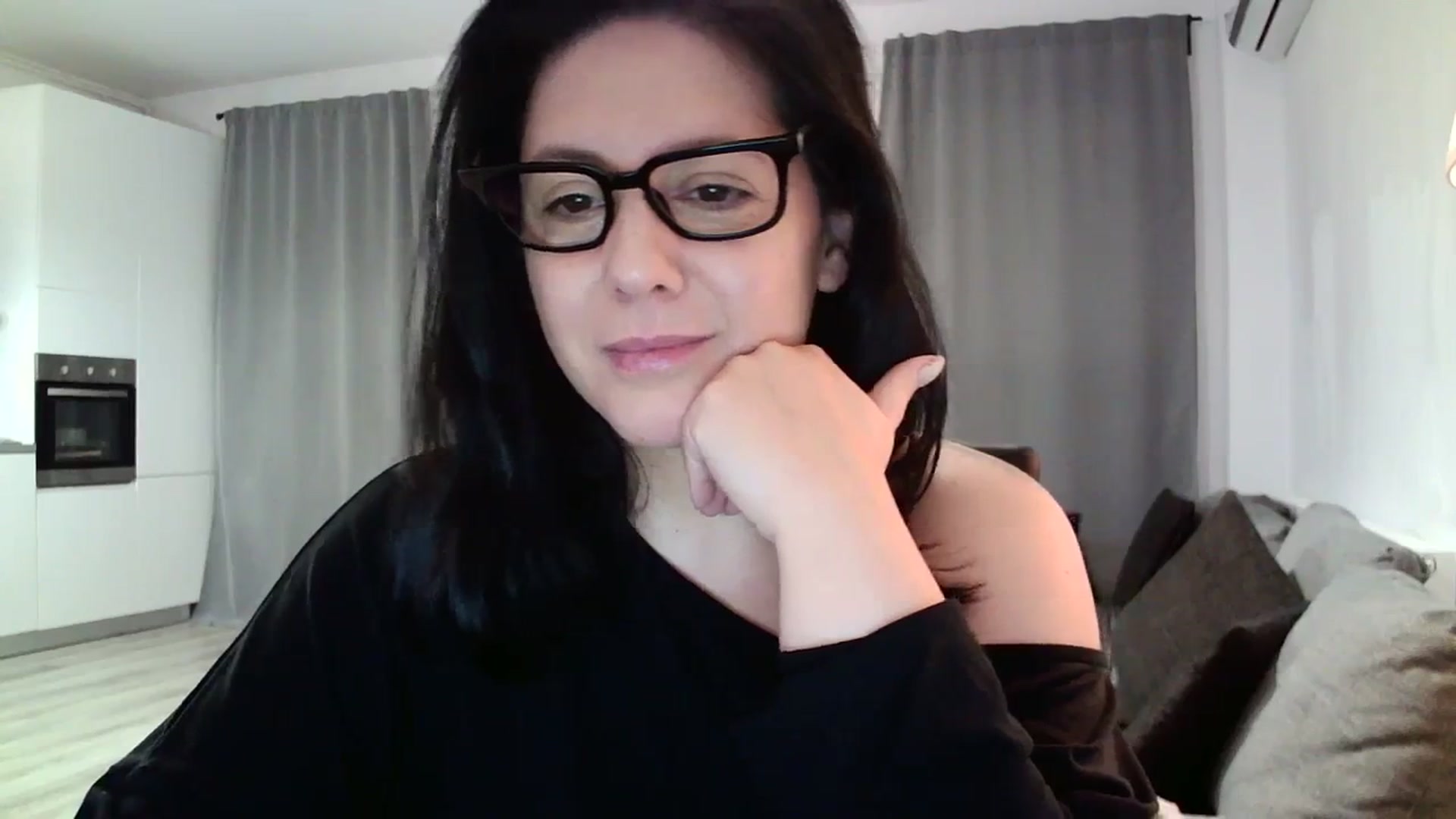 Gallery image thumbnail from SILKYWOMAN's myfreecams stream on, 02/17/2024, 20:45 image 9 of 20
