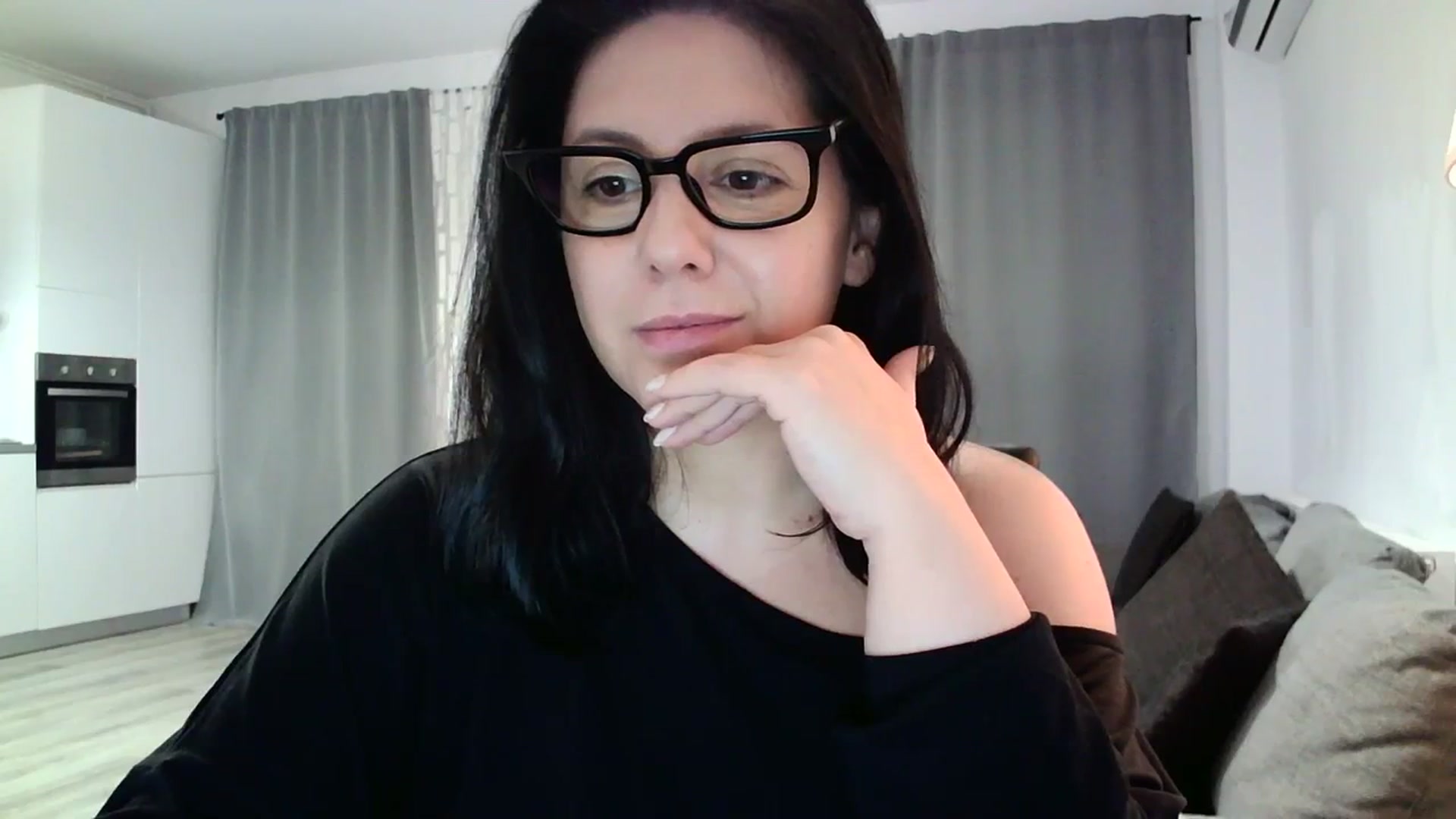 Gallery image thumbnail from SILKYWOMAN's myfreecams stream on, 02/17/2024, 20:45 image 14 of 20