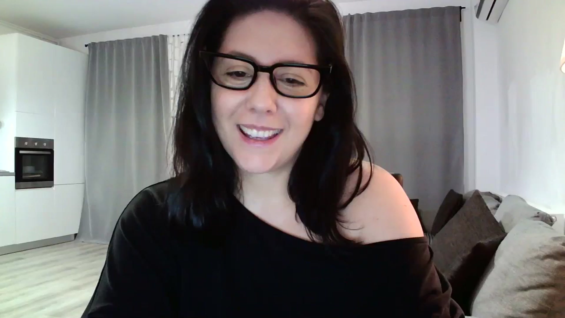 Gallery image thumbnail from SILKYWOMAN's myfreecams stream on, 02/17/2024, 20:45 image 10 of 20